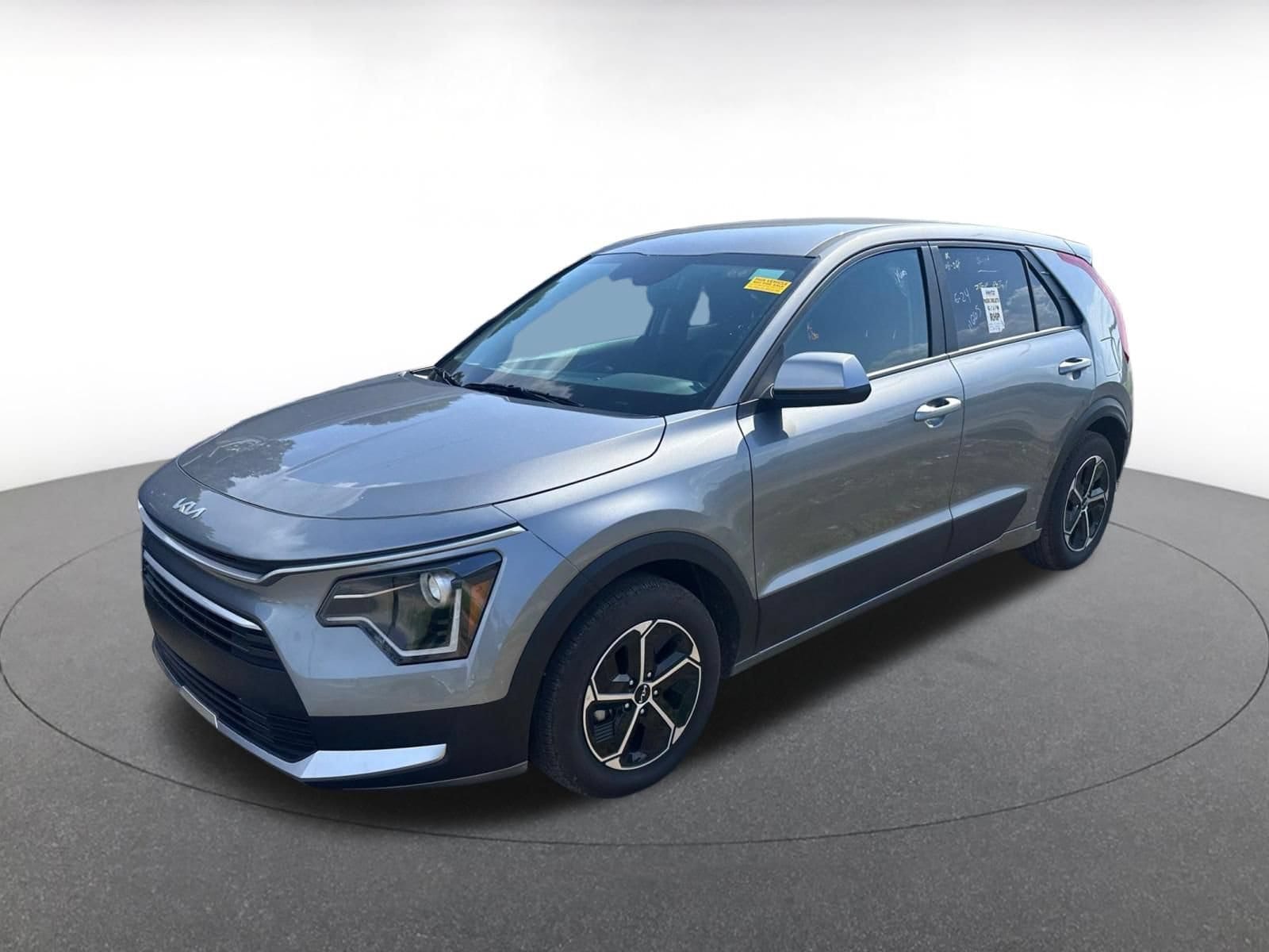 Thumbnail: 2026 Kia Niro - 7