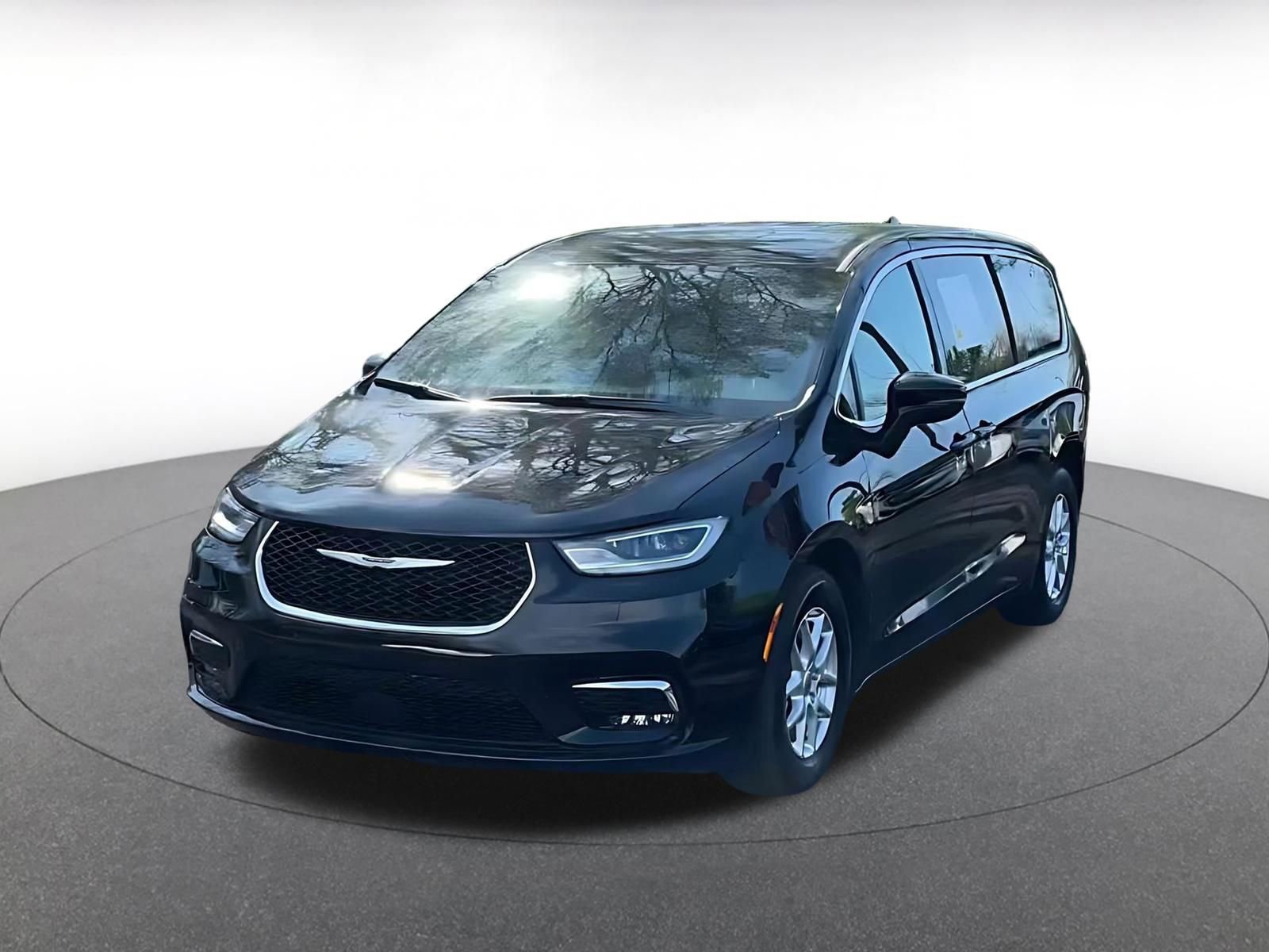 Thumbnail: 2025 Chrysler Pacifica - 7