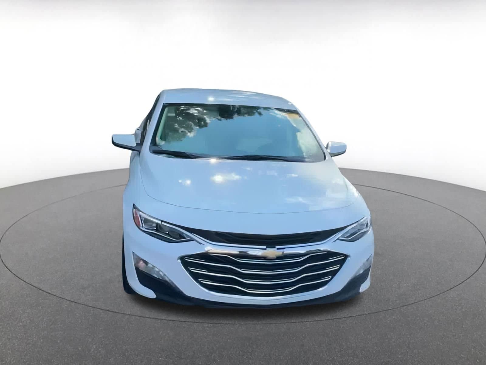 Thumbnail: 2024 Chevrolet Malibu - 4