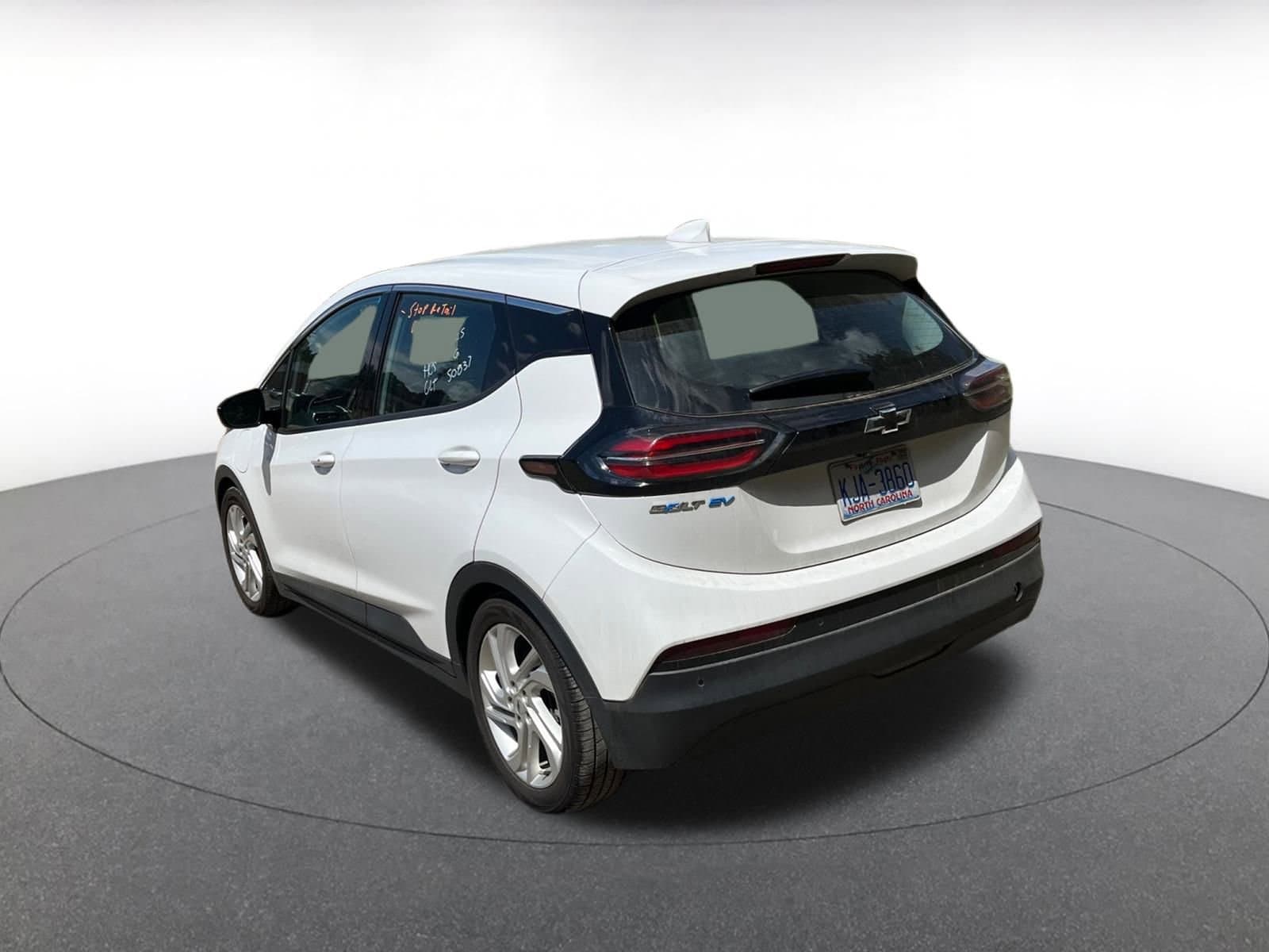 Thumbnail: 2023 Chevrolet Bolt EV - 10
