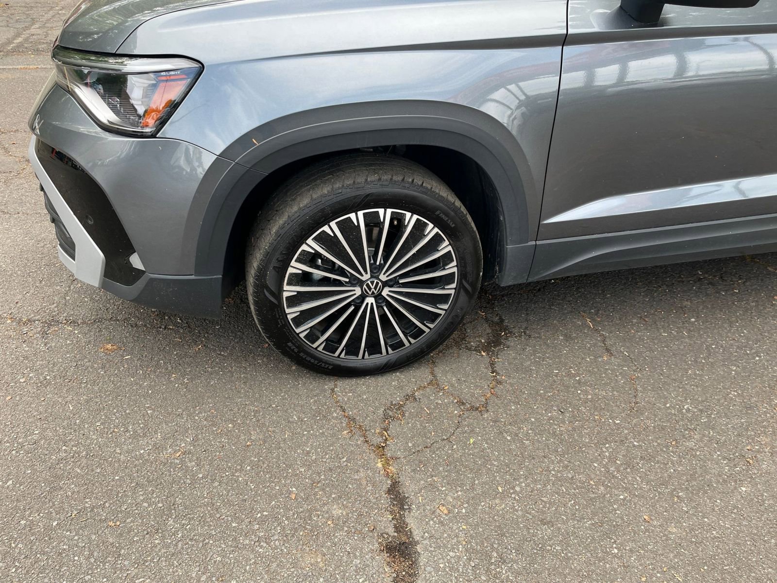 Thumbnail: 2025 Volkswagen Taos - 31