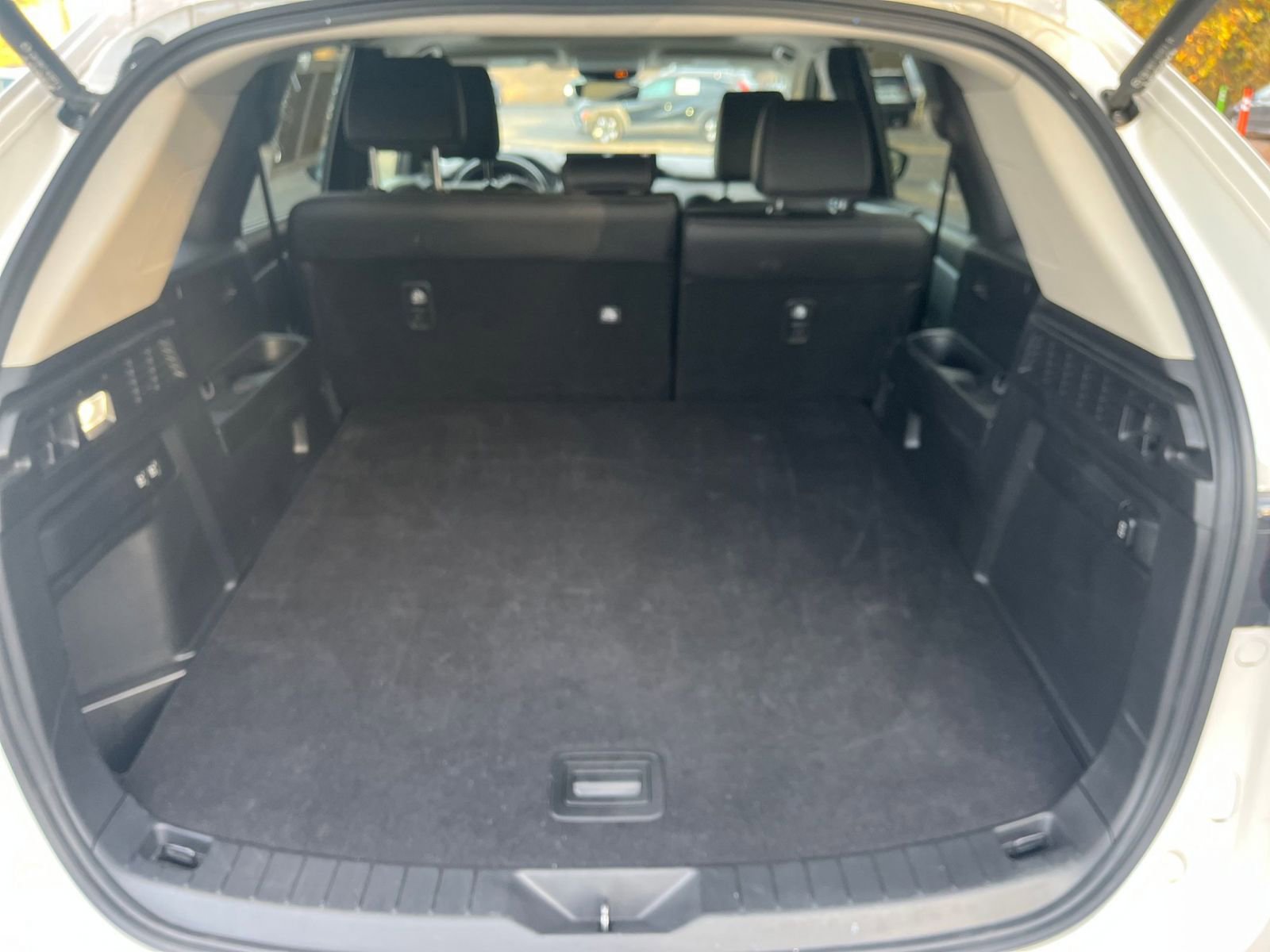 Thumbnail: 2025 Mazda CX-70 - 27