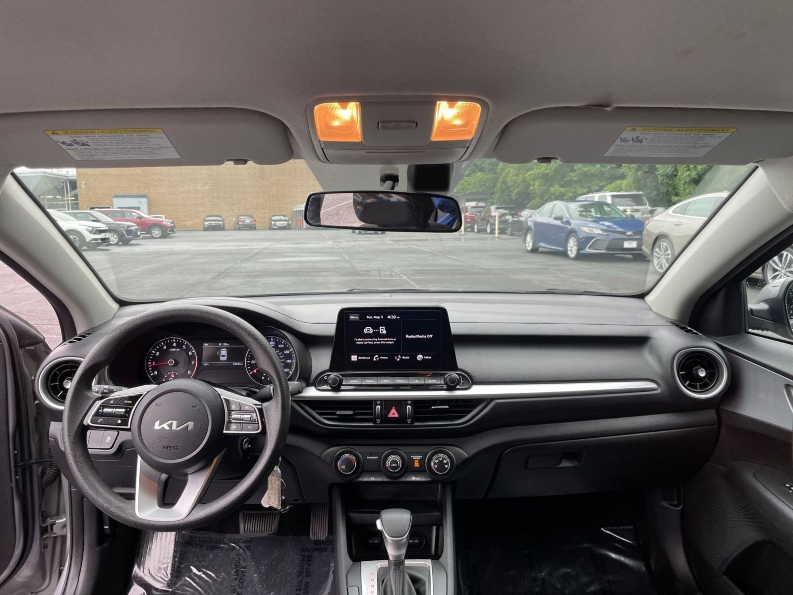 Thumbnail: 2023 Kia Forte - 29