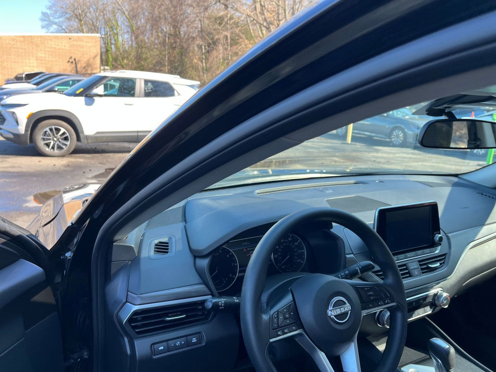 Thumbnail: 2025 Nissan Altima - 34