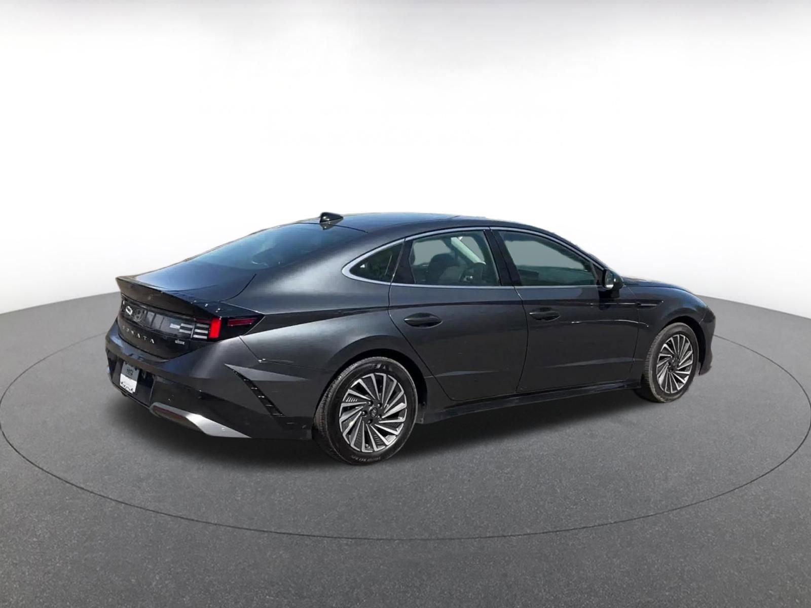 Thumbnail: 2025 Hyundai Sonata - 14
