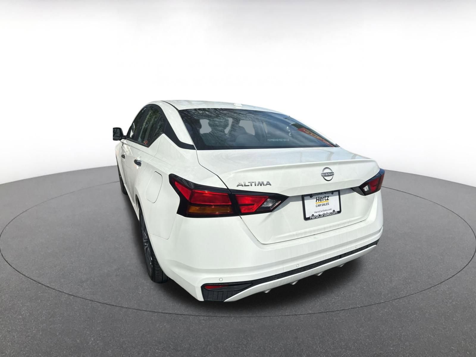 Thumbnail: 2025 Nissan Altima - 18