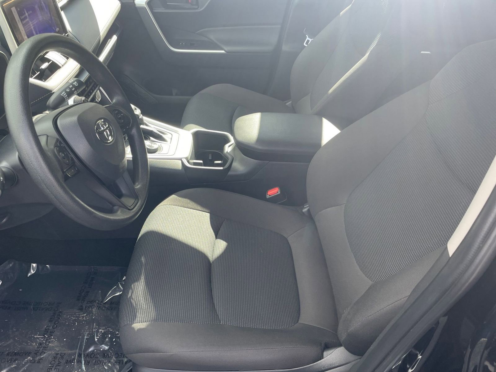 Thumbnail: 2025 Toyota RAV4 - 23