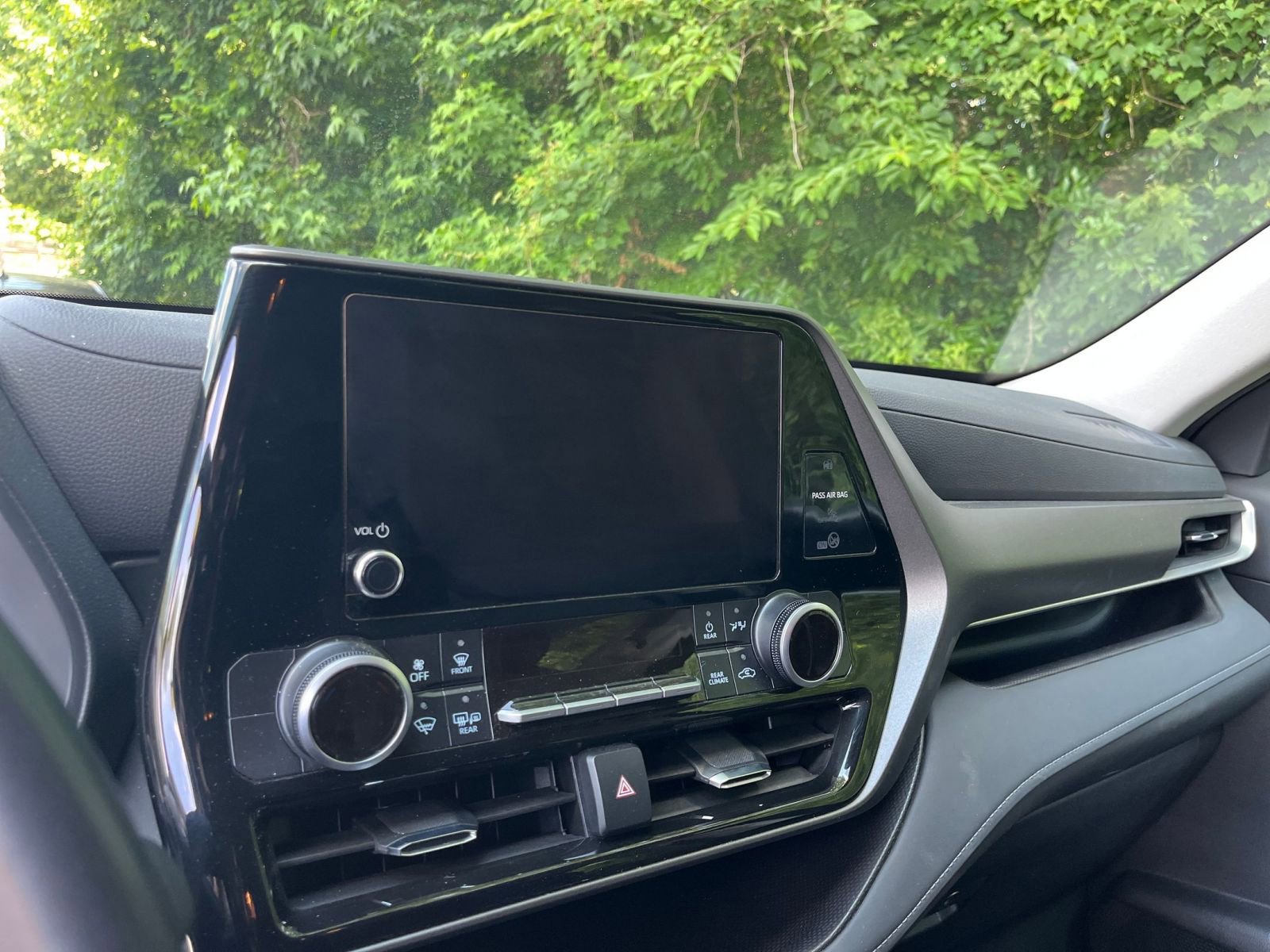 Thumbnail: 2025 Toyota Highlander - 17