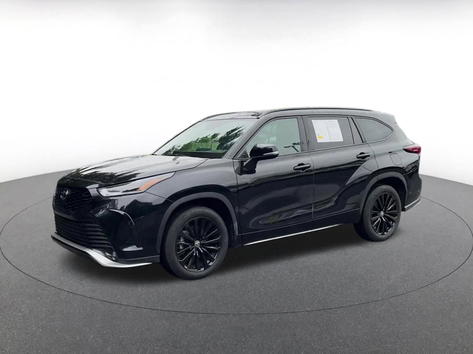 Thumbnail: 2025 Toyota Highlander - 8