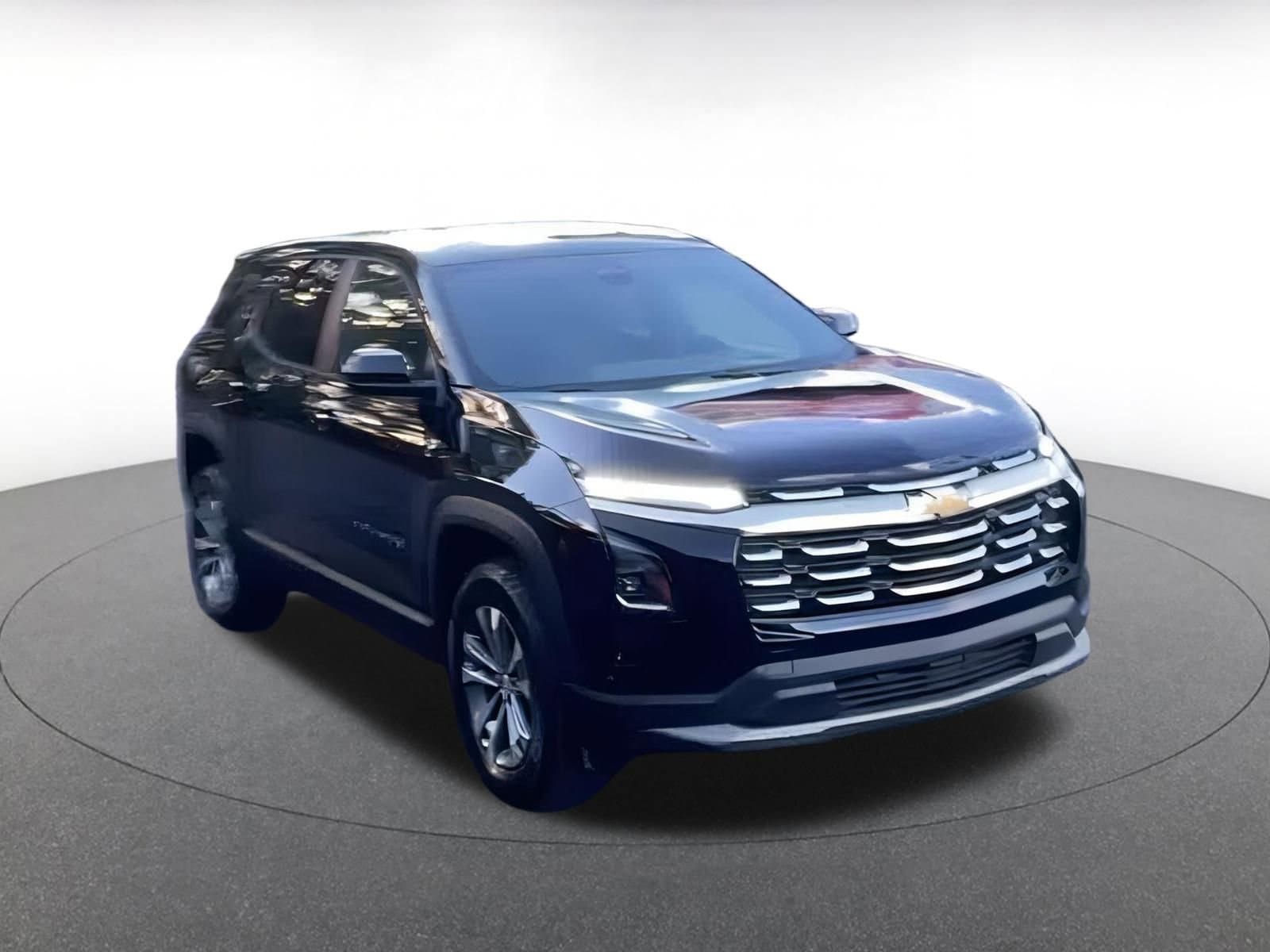 Thumbnail: 2025 Chevrolet Equinox - 3