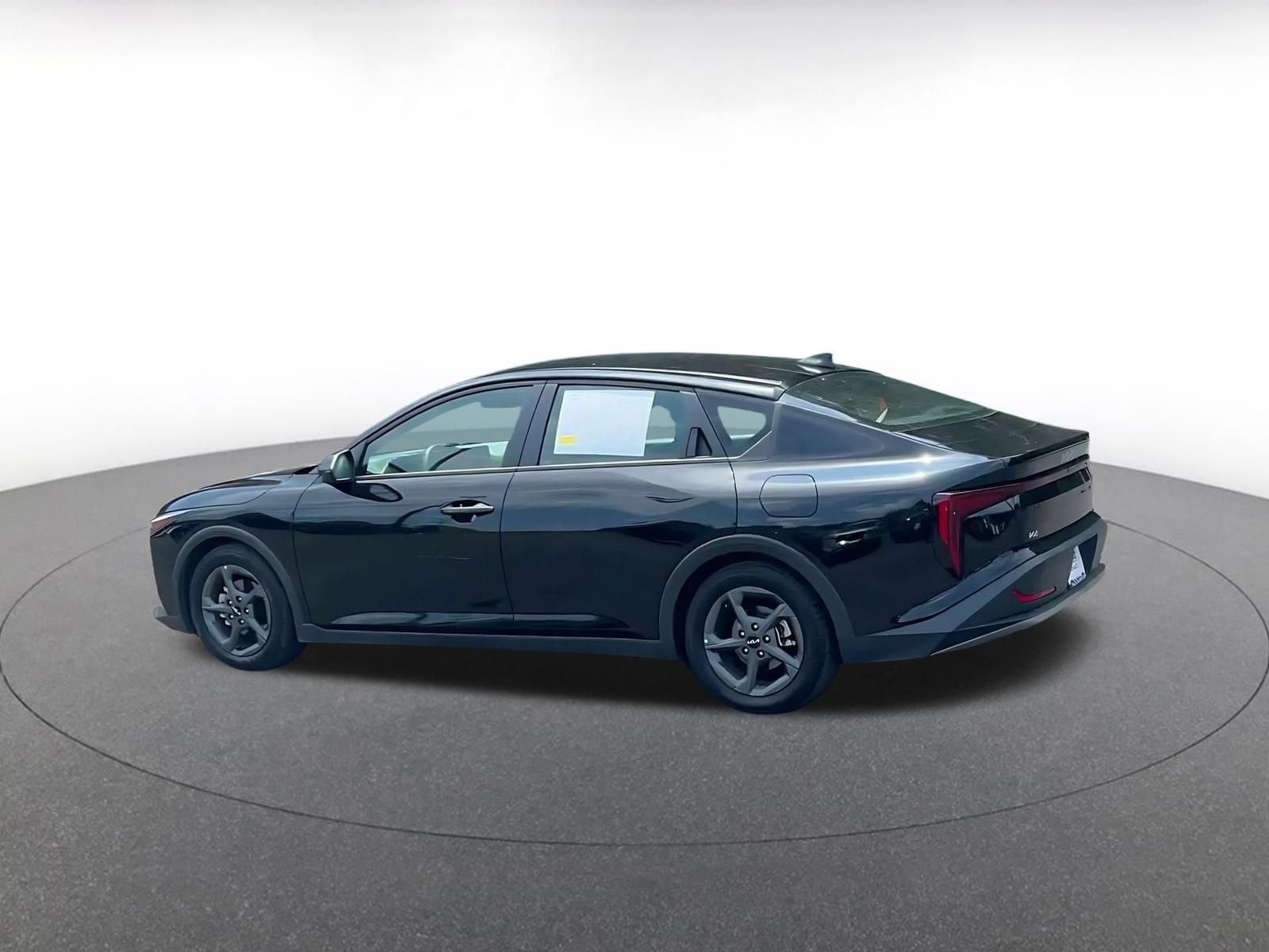 Thumbnail: 2025 Kia K4 - 10