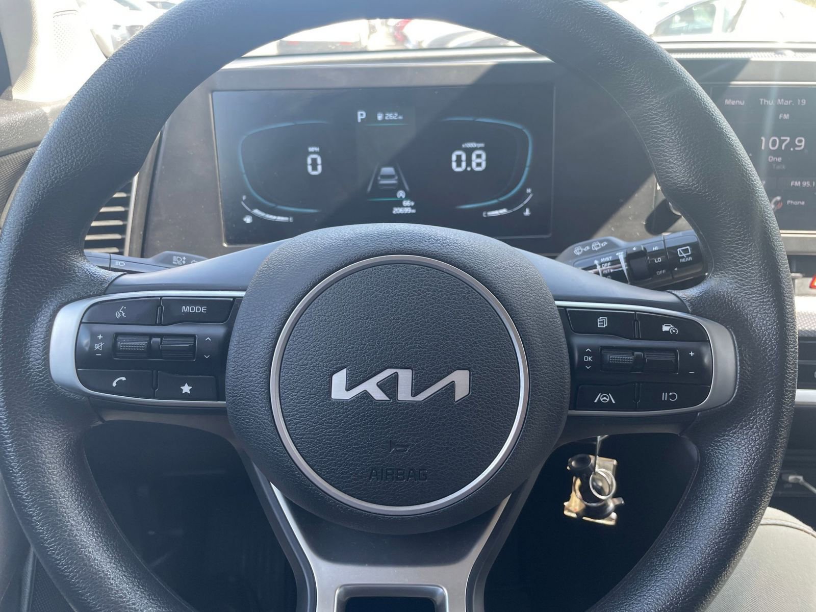 Thumbnail: 2025 Kia Sportage - 25