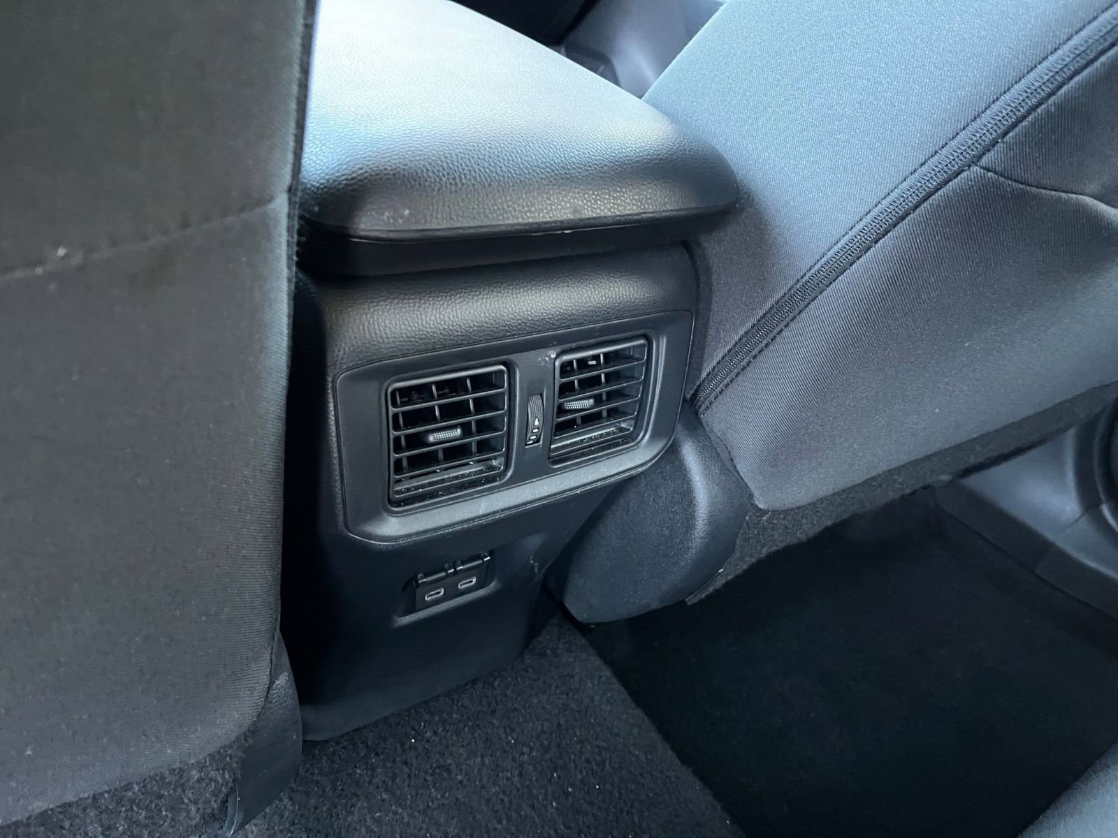 Thumbnail: 2025 Toyota RAV4 - 24