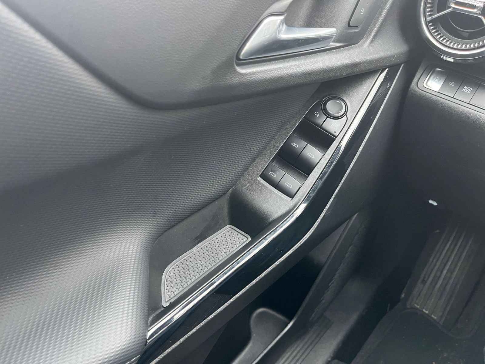 Thumbnail: 2025 Chevrolet Equinox - 18