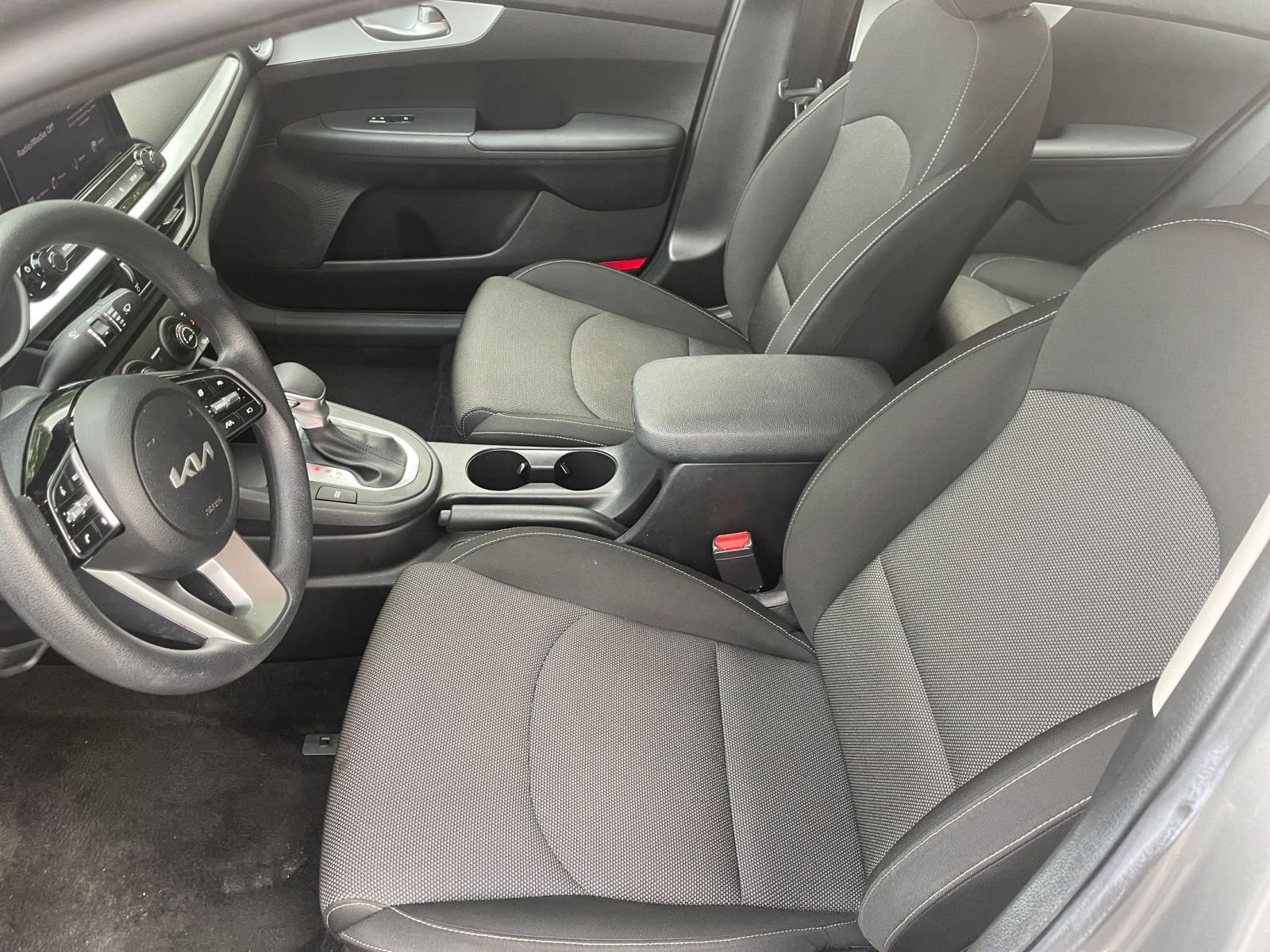 Thumbnail: 2024 Kia Forte - 23