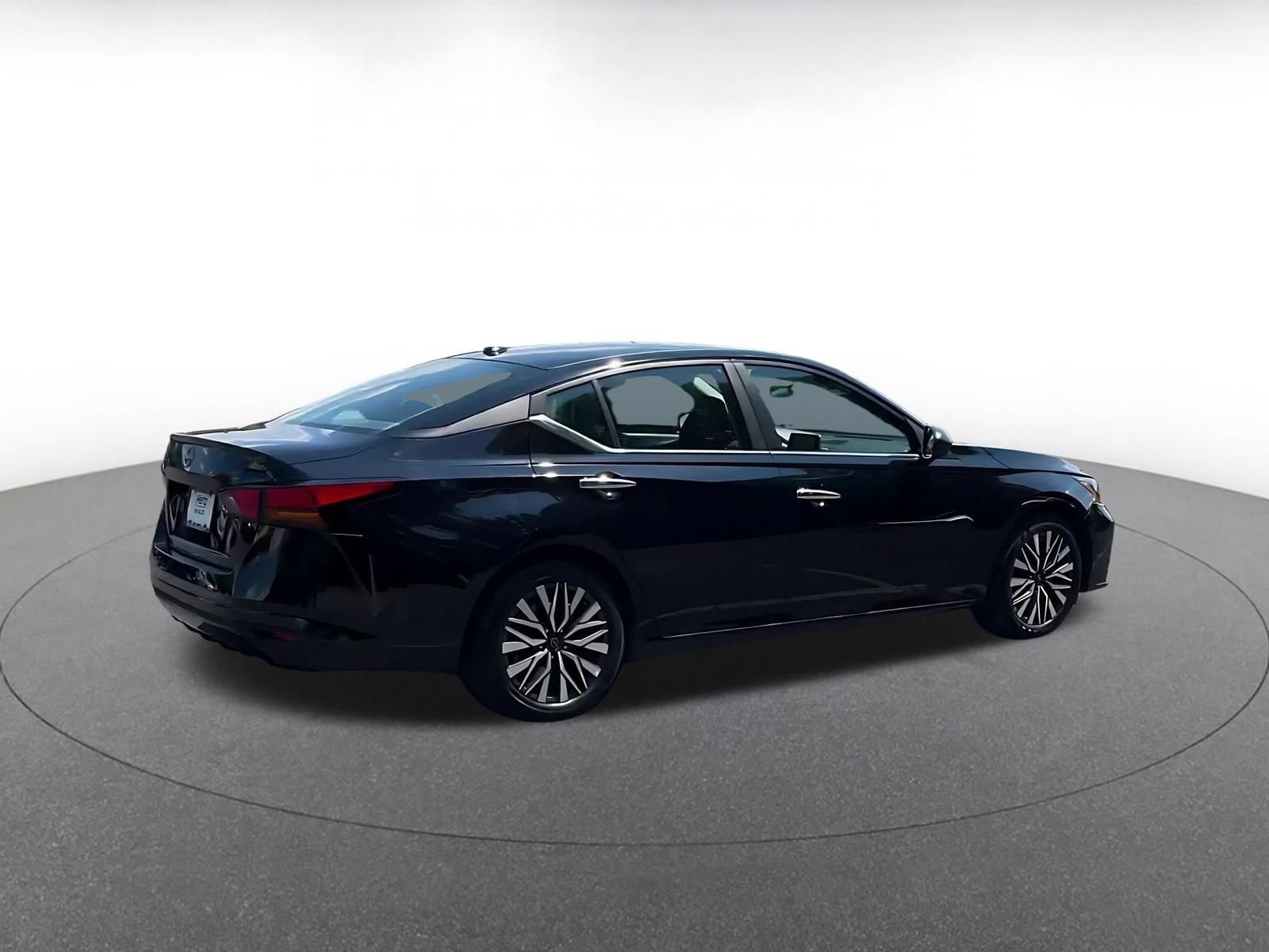 Thumbnail: 2025 Nissan Altima - 15