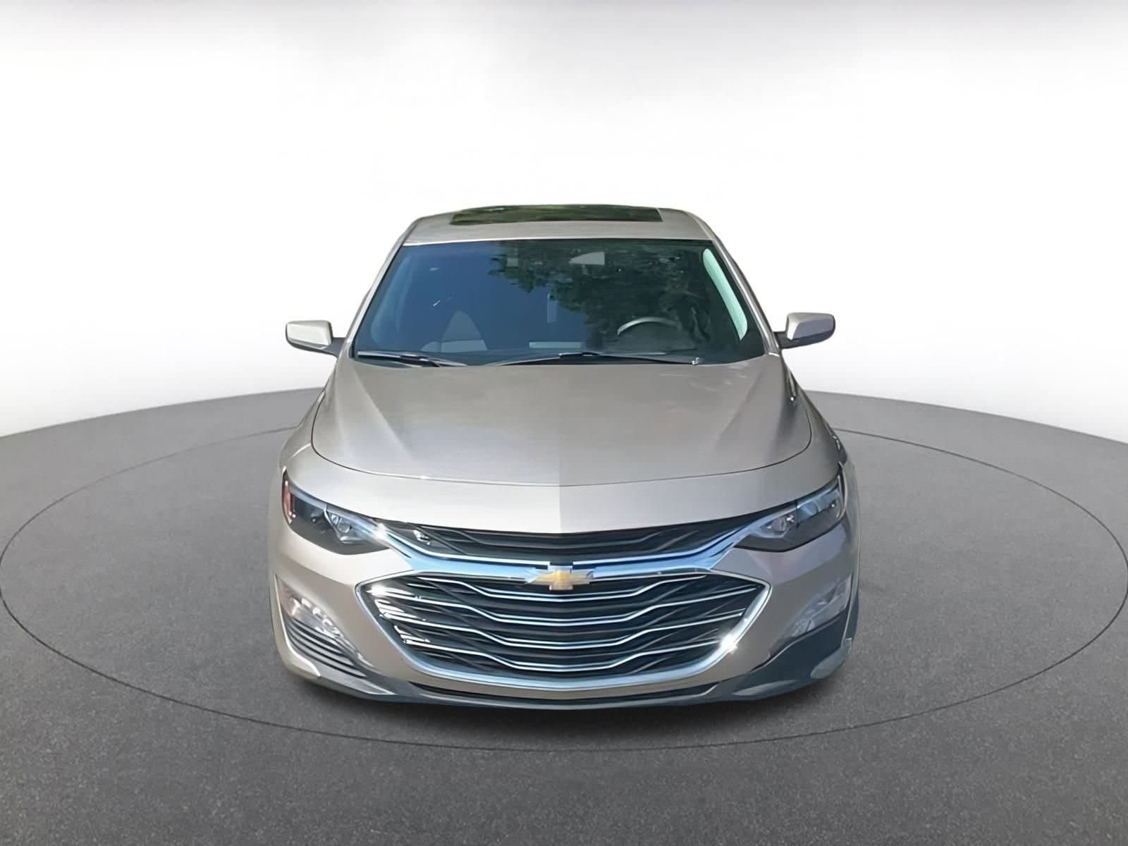 Thumbnail: 2024 Chevrolet Malibu - 4