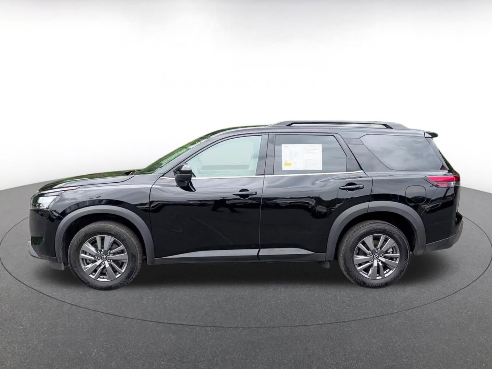 Thumbnail: 2025 Nissan Pathfinder - 9