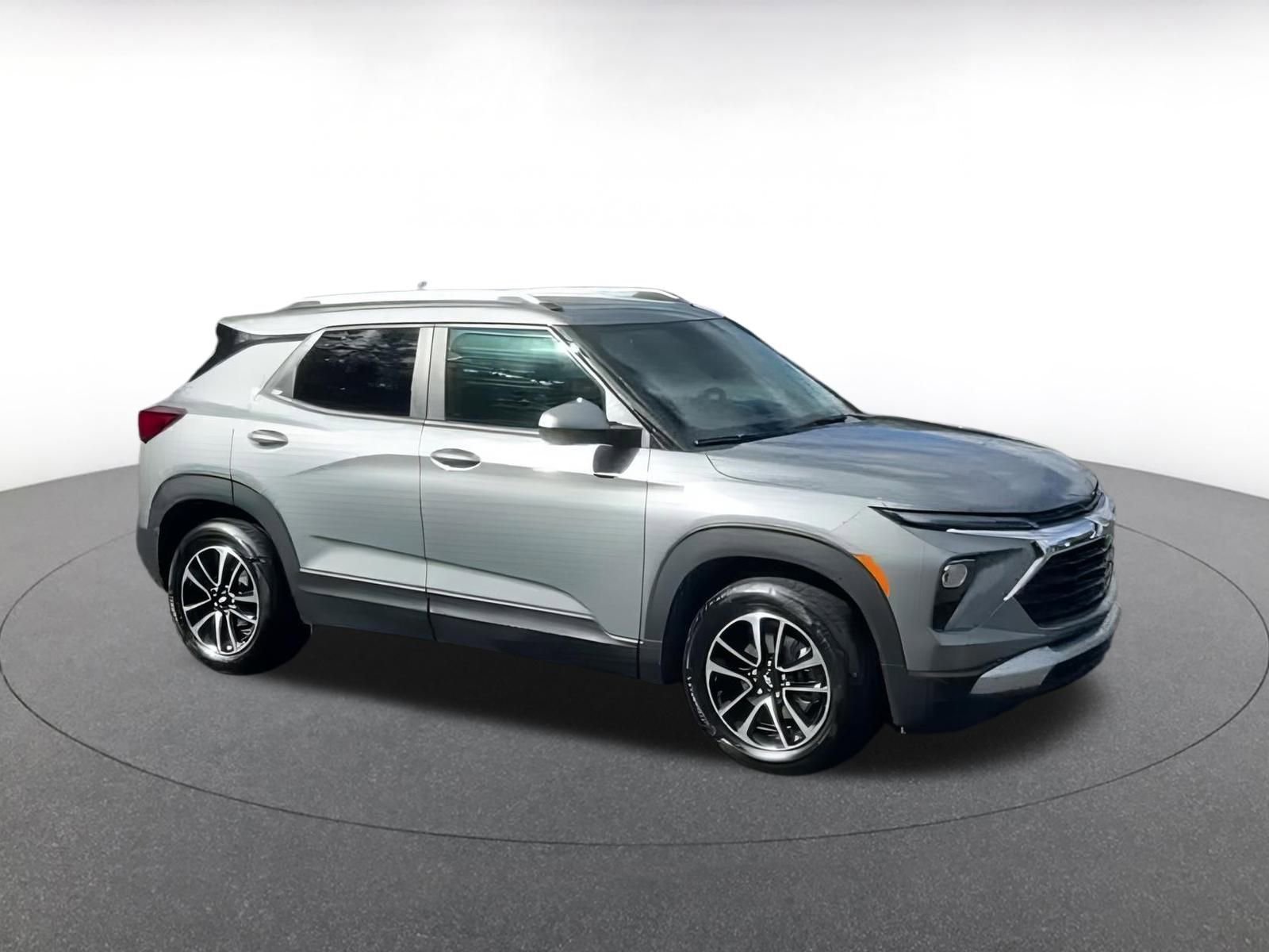 Thumbnail: 2025 Chevrolet TrailBlazer - 2