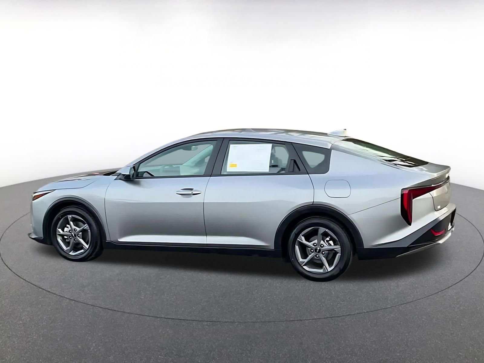 Thumbnail: 2025 Kia K4 - 10