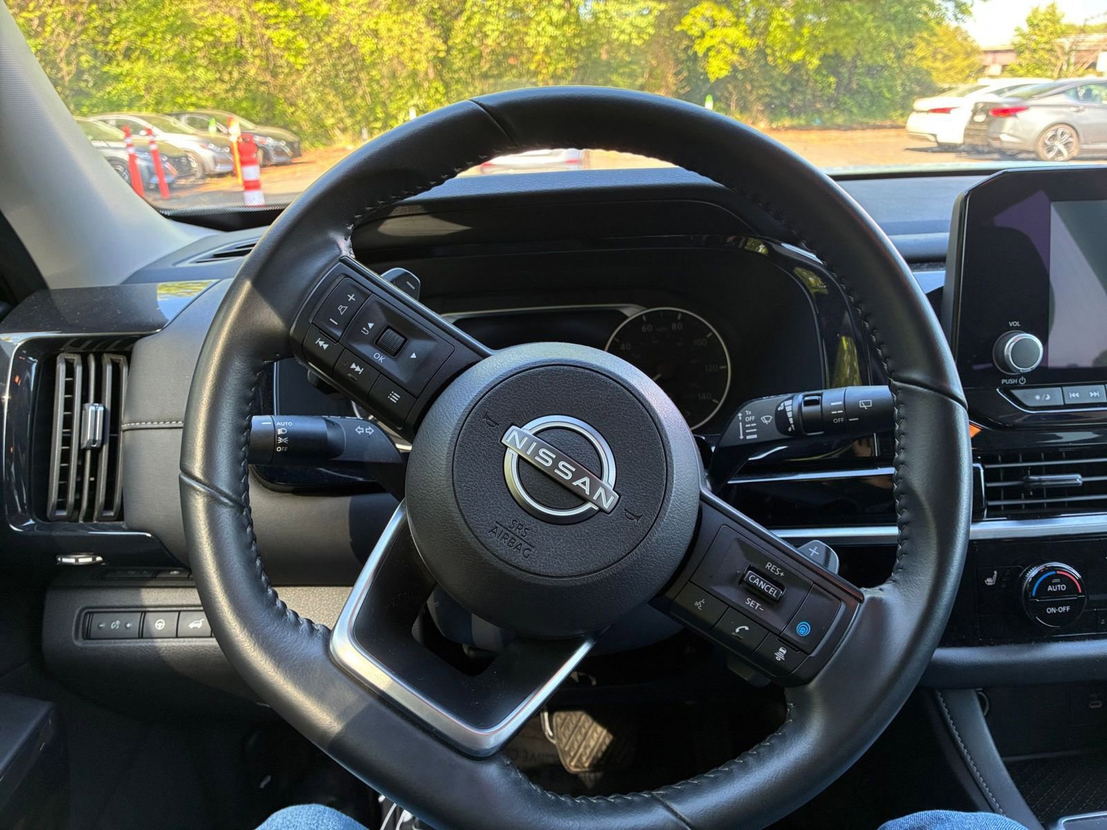 Thumbnail: 2025 Nissan Pathfinder - 29