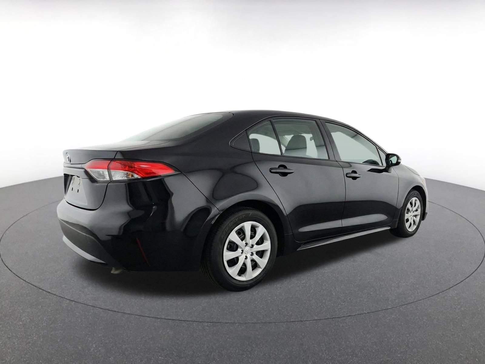 Thumbnail: 2025 Toyota Corolla - 9