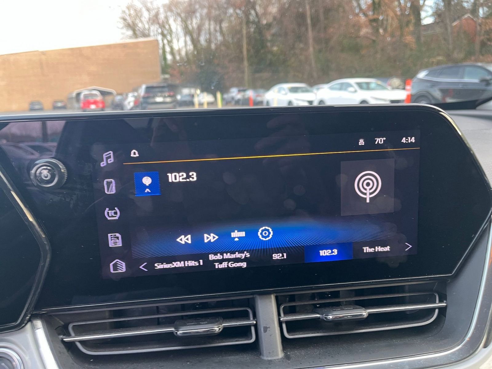 Thumbnail: 2025 Chevrolet Trax - 21