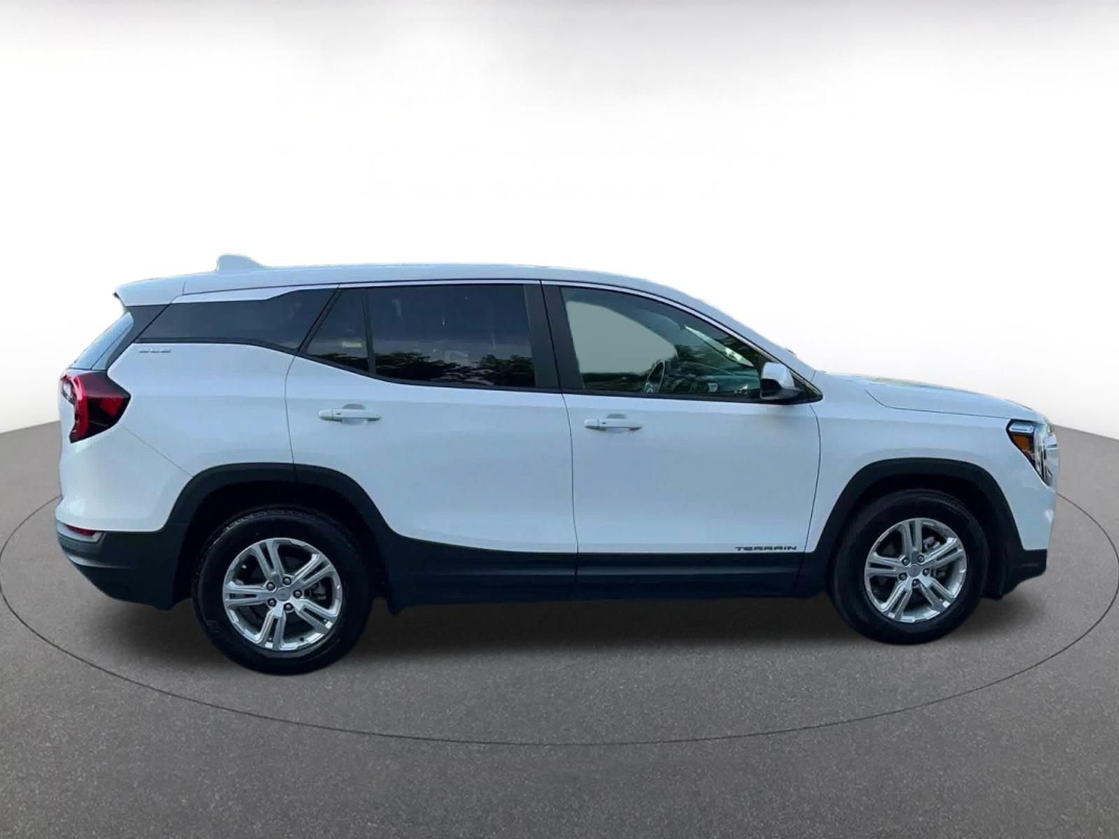 Thumbnail: 2024 GMC Terrain - 13