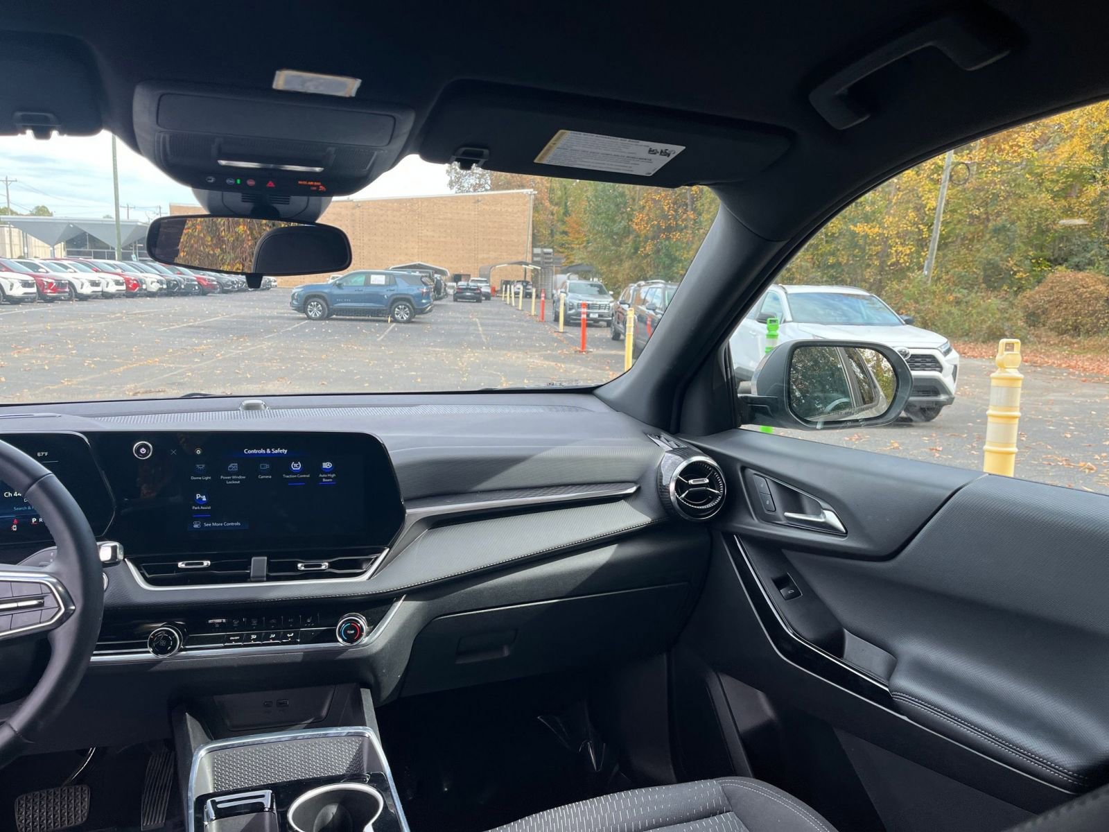 Thumbnail: 2025 Chevrolet Equinox - 31