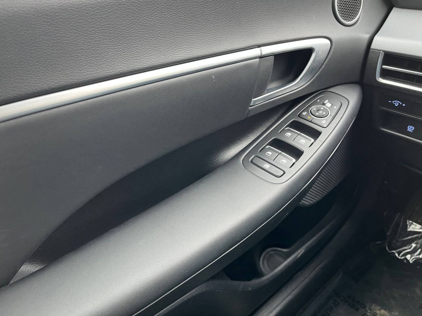 Thumbnail: 2025 Hyundai Sonata - 18