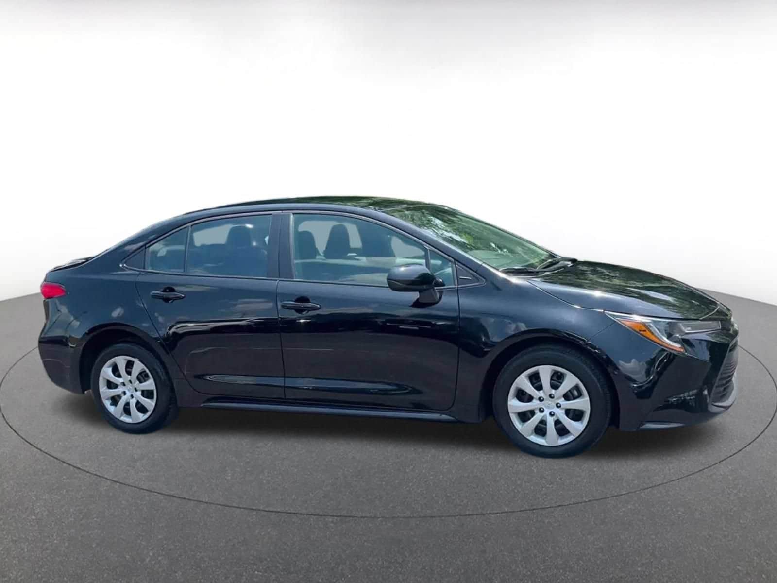 Thumbnail: 2025 Toyota Corolla - 16