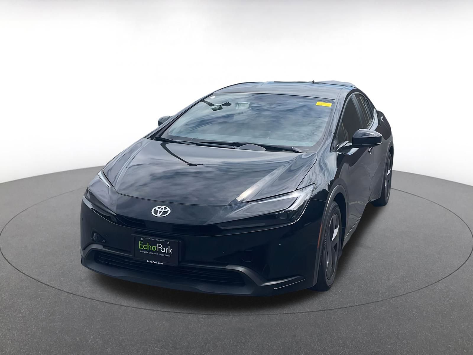 Thumbnail: 2024 Toyota Prius - 3
