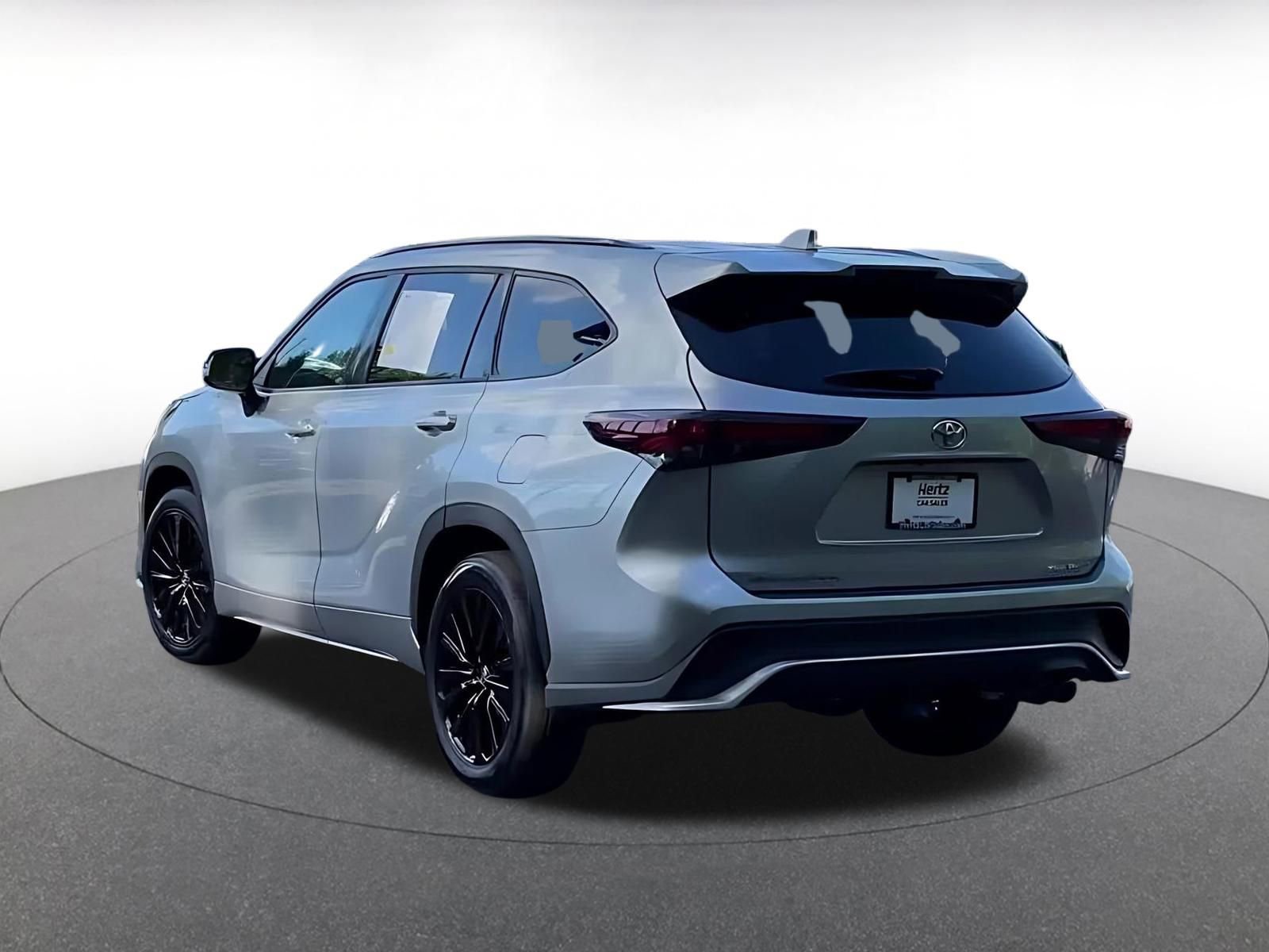 Thumbnail: 2025 Toyota Highlander - 11