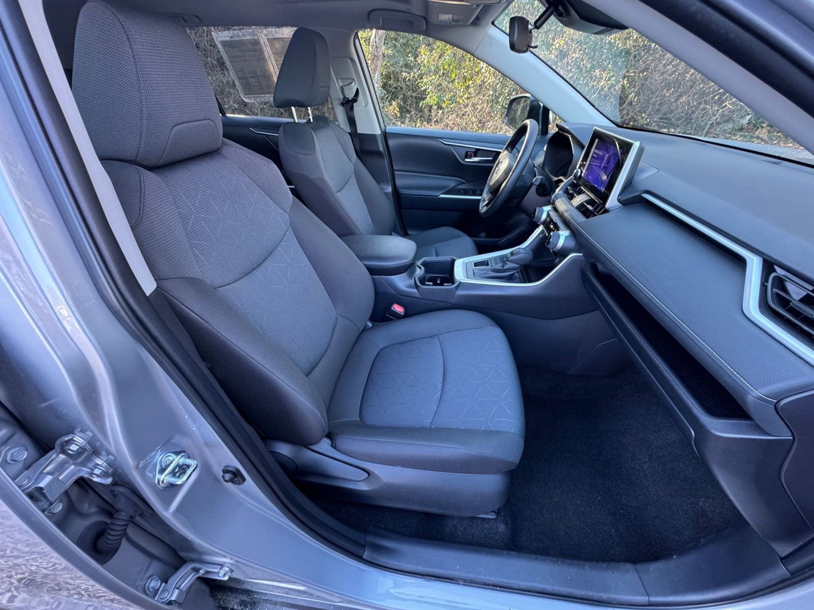 Thumbnail: 2025 Toyota RAV4 - 30