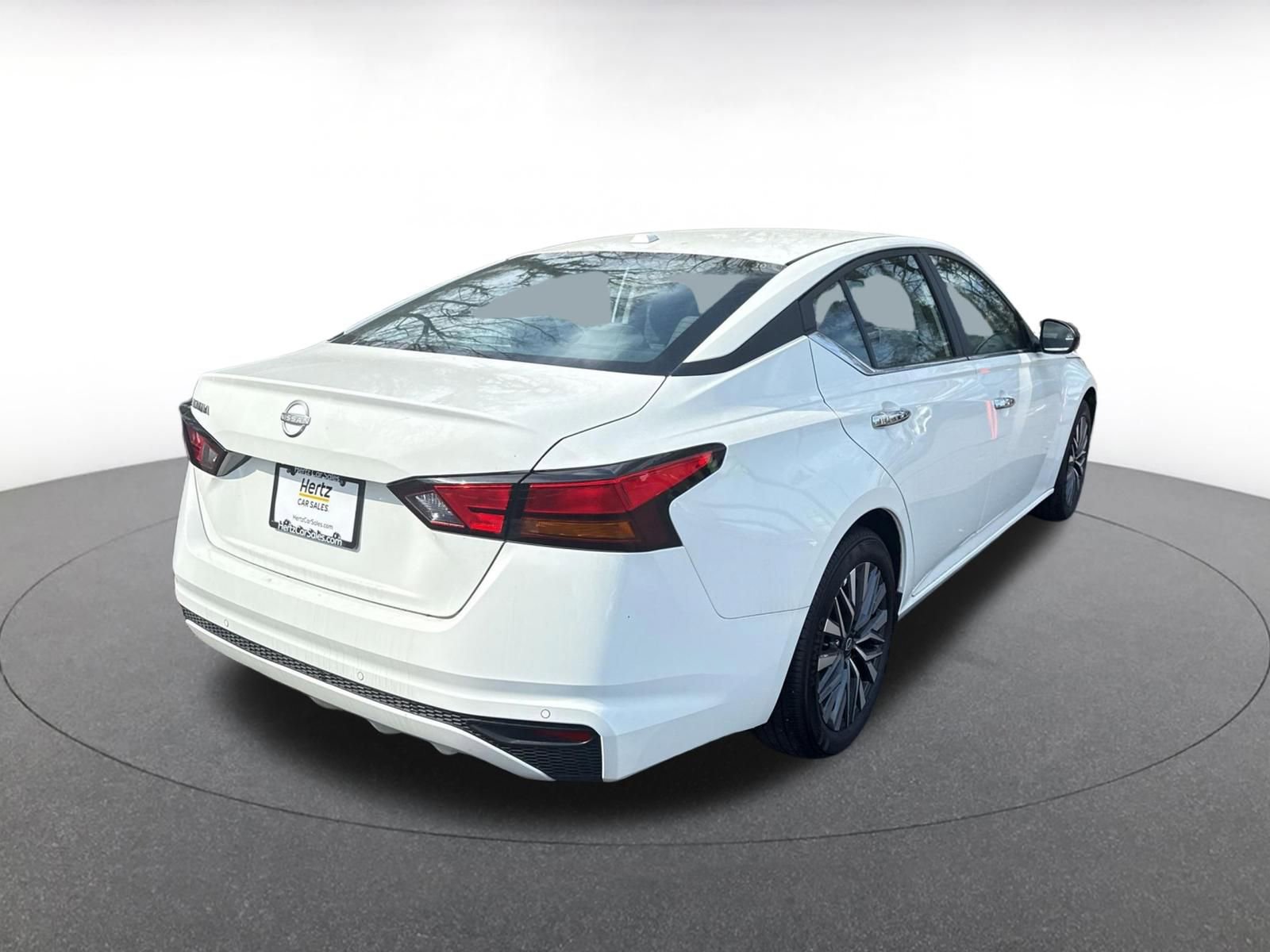 Thumbnail: 2025 Nissan Altima - 16