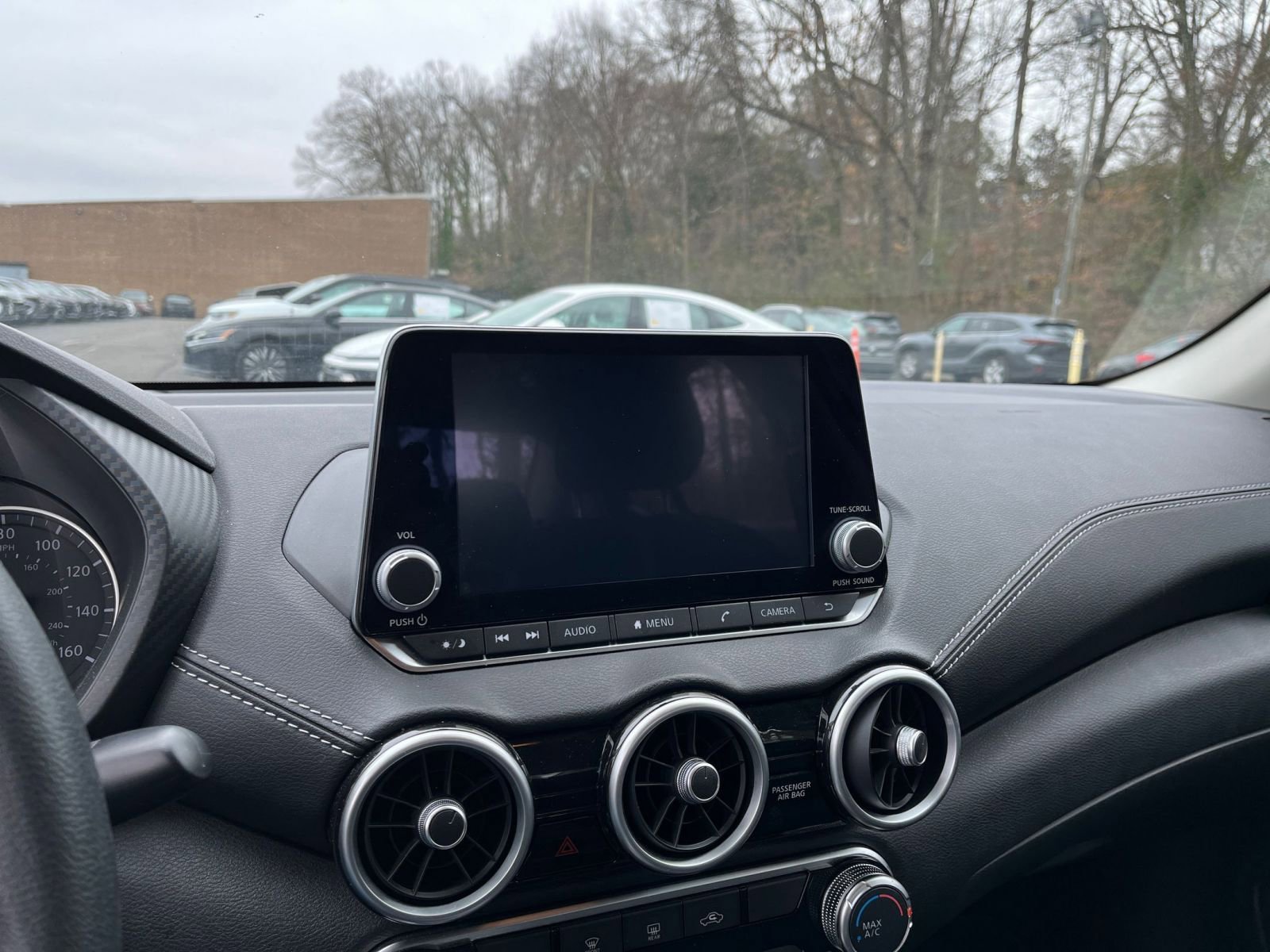 Thumbnail: 2025 Nissan Sentra - 17