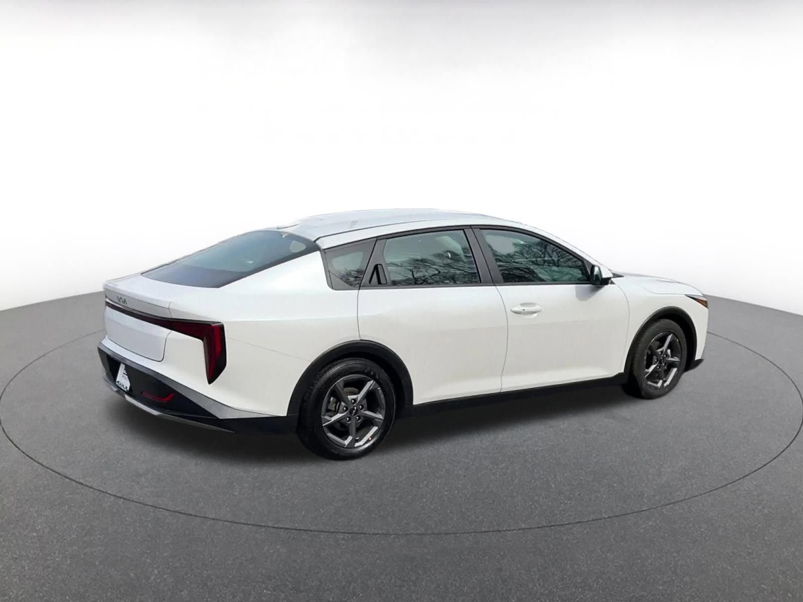 Thumbnail: 2025 Kia K4 - 15