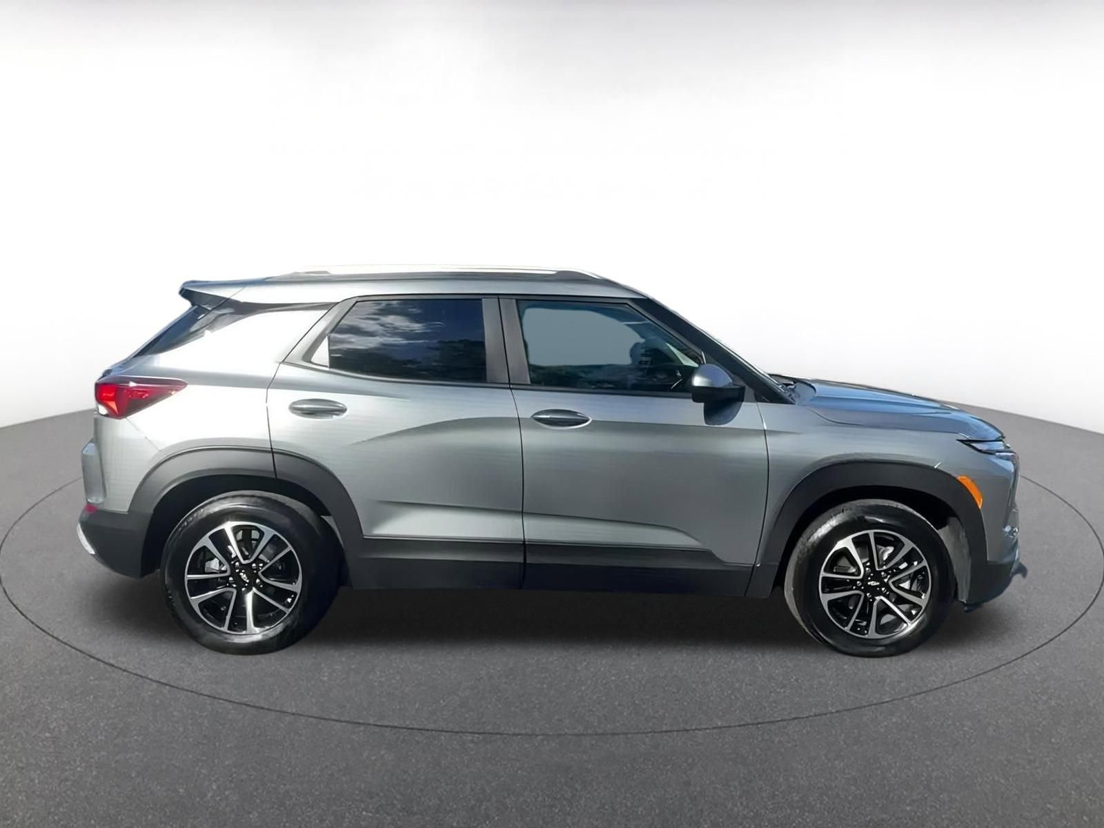 Thumbnail: 2025 Chevrolet TrailBlazer - 16