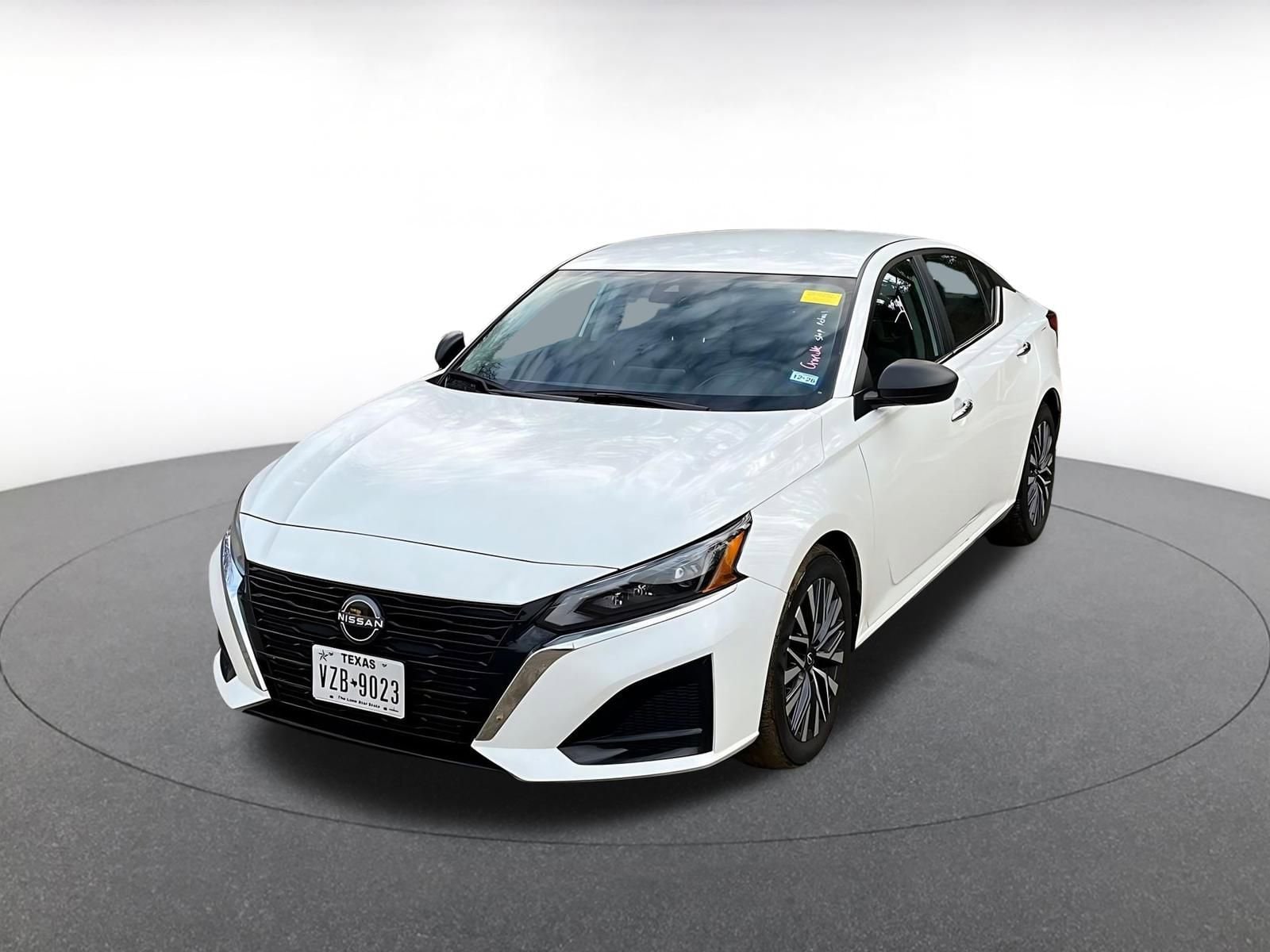 Thumbnail: 2025 Nissan Altima - 4