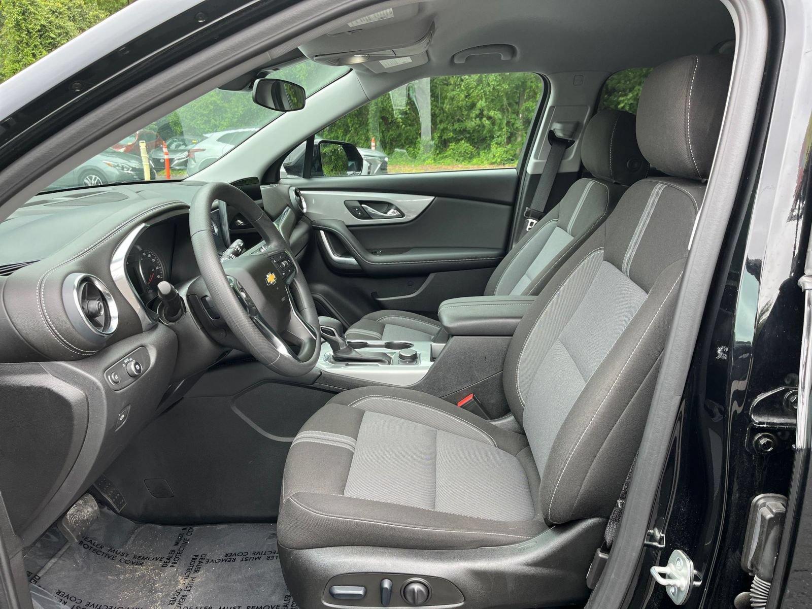Thumbnail: 2025 Chevrolet Blazer - 28