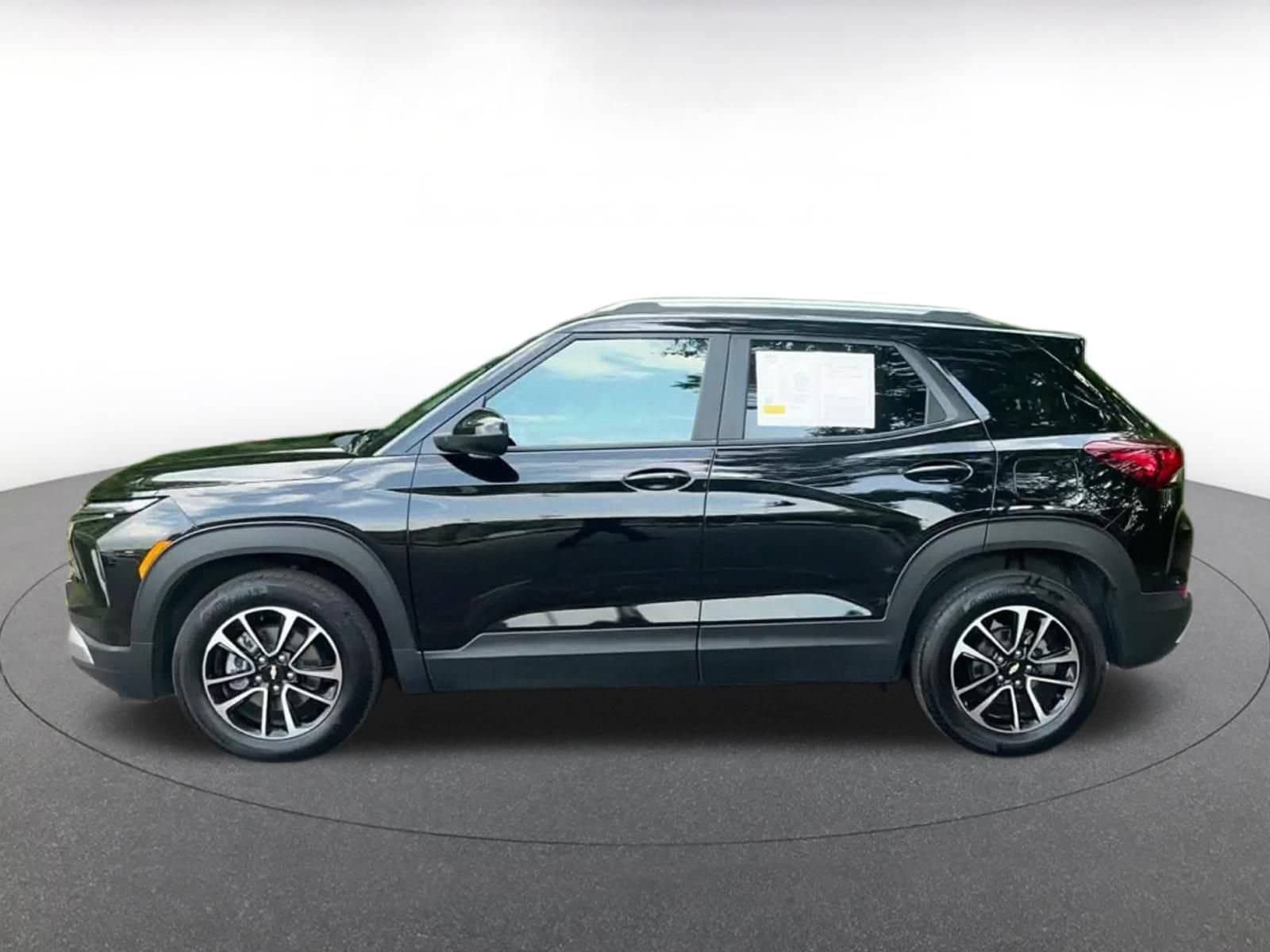 Thumbnail: 2025 Chevrolet TrailBlazer - 9