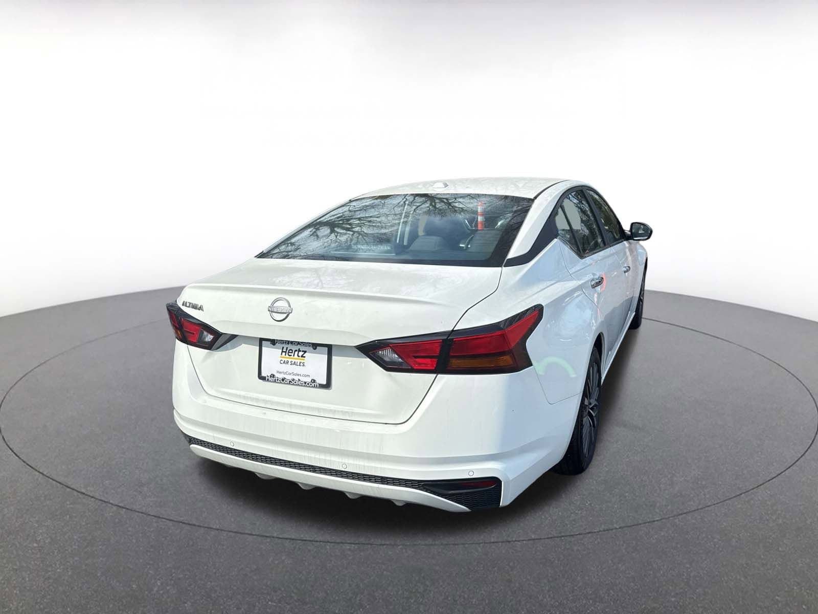 Thumbnail: 2025 Nissan Altima - 17