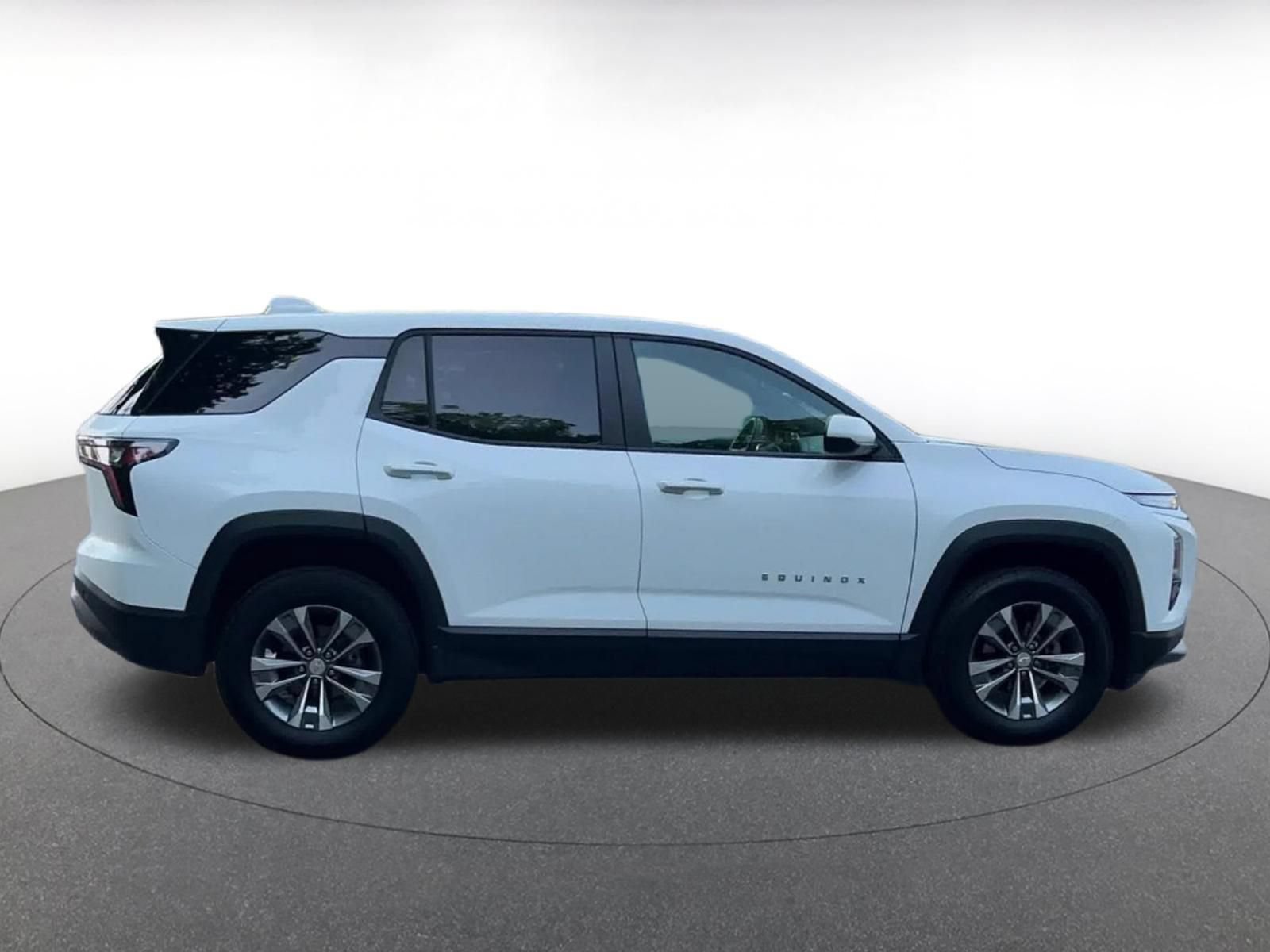 Thumbnail: 2025 Chevrolet Equinox - 16