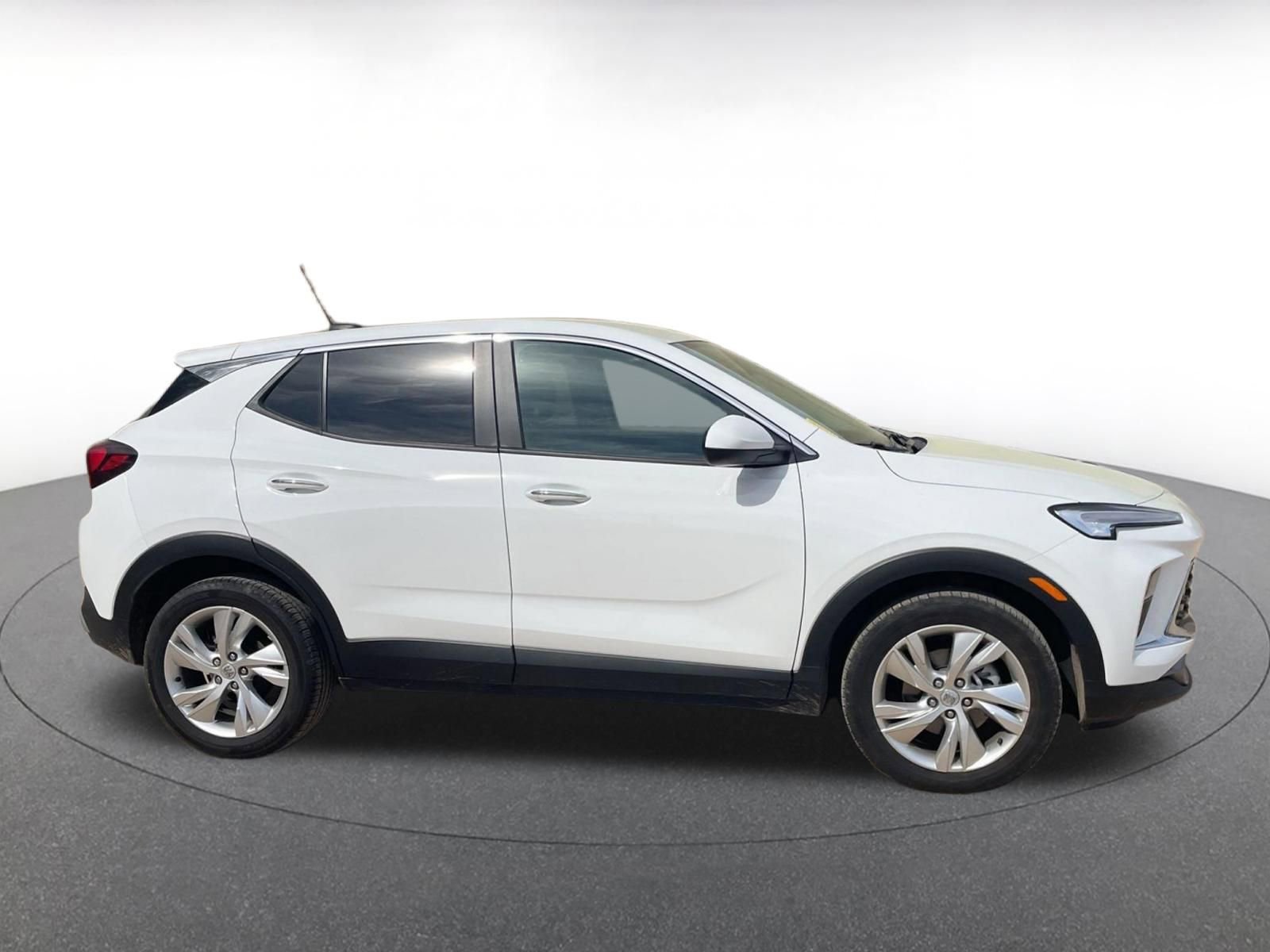 Thumbnail: 2025 Buick Encore GX - 18