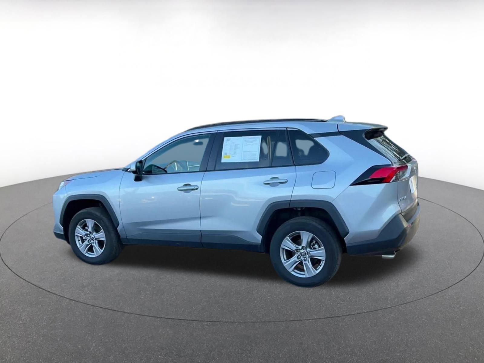 Thumbnail: 2025 Toyota RAV4 - 9