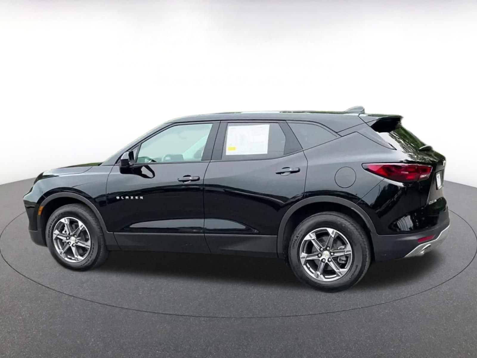 Thumbnail: 2026 Chevrolet Blazer - 9