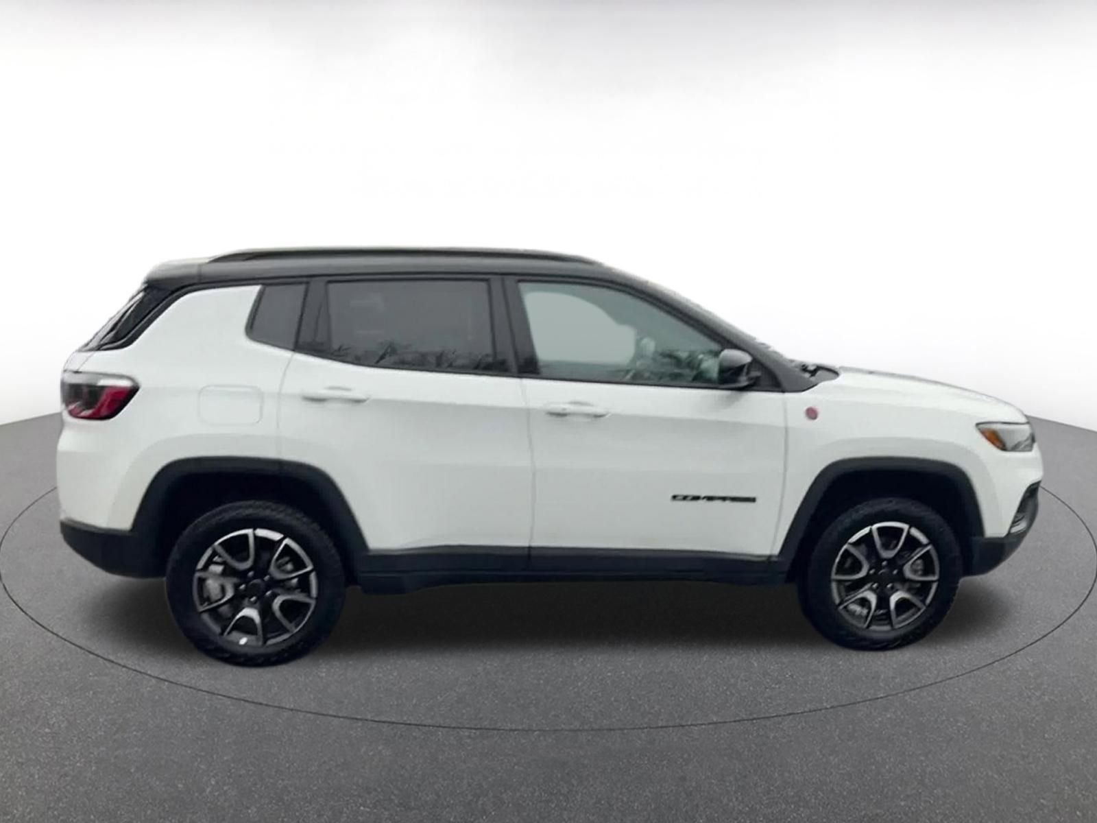 Thumbnail: 2025 Jeep Compass - 16