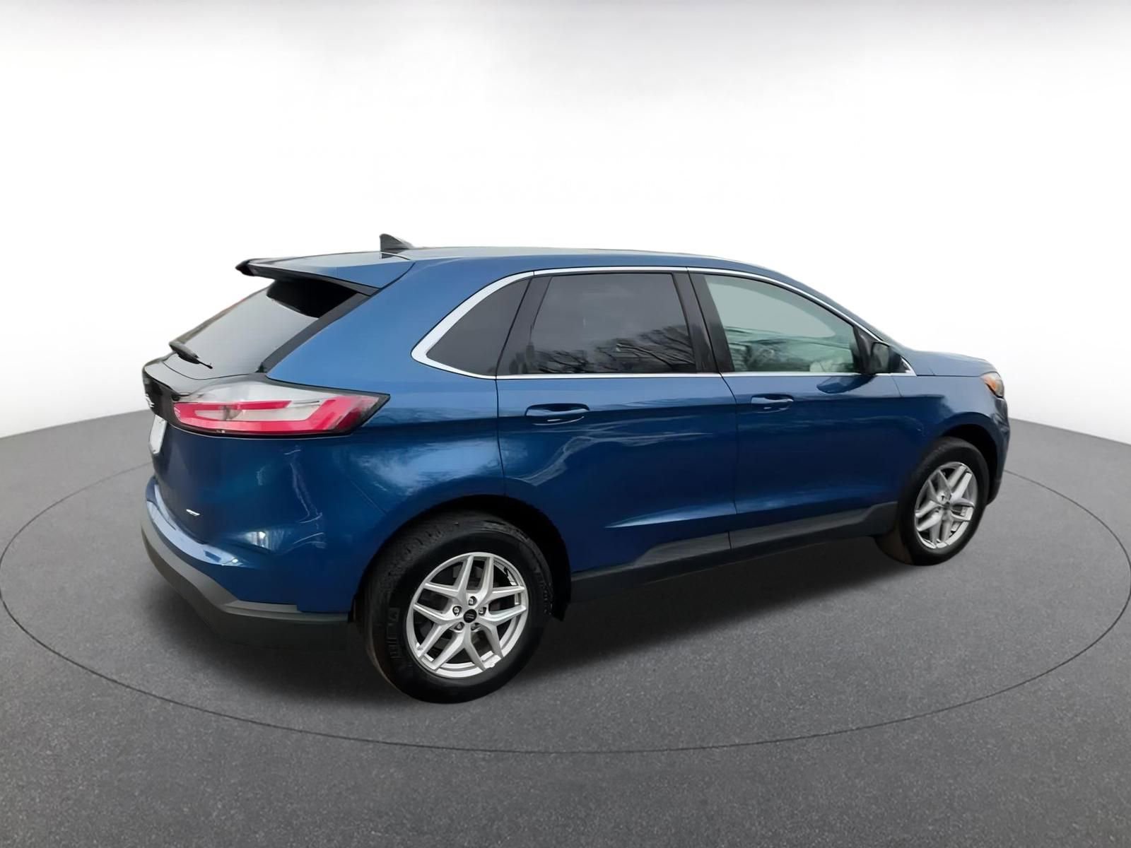 Thumbnail: 2024 Ford Edge - 15