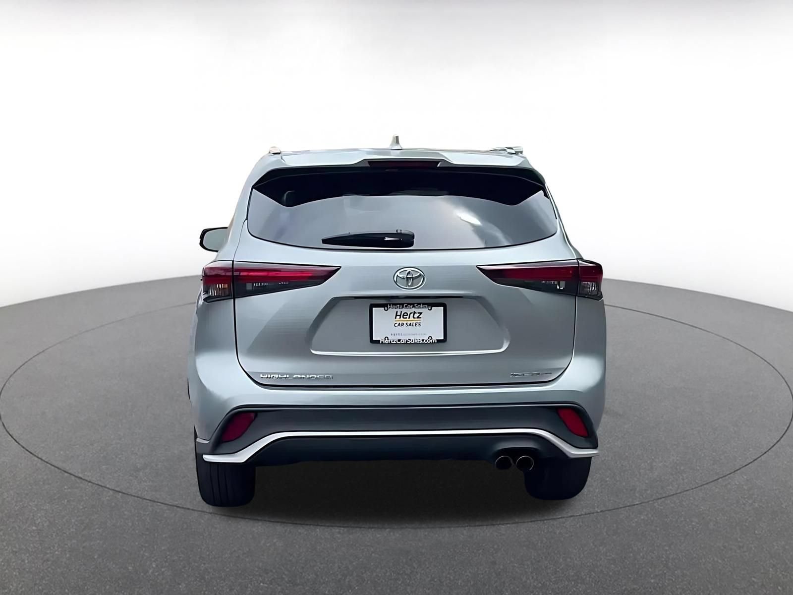Thumbnail: 2025 Toyota Highlander - 12