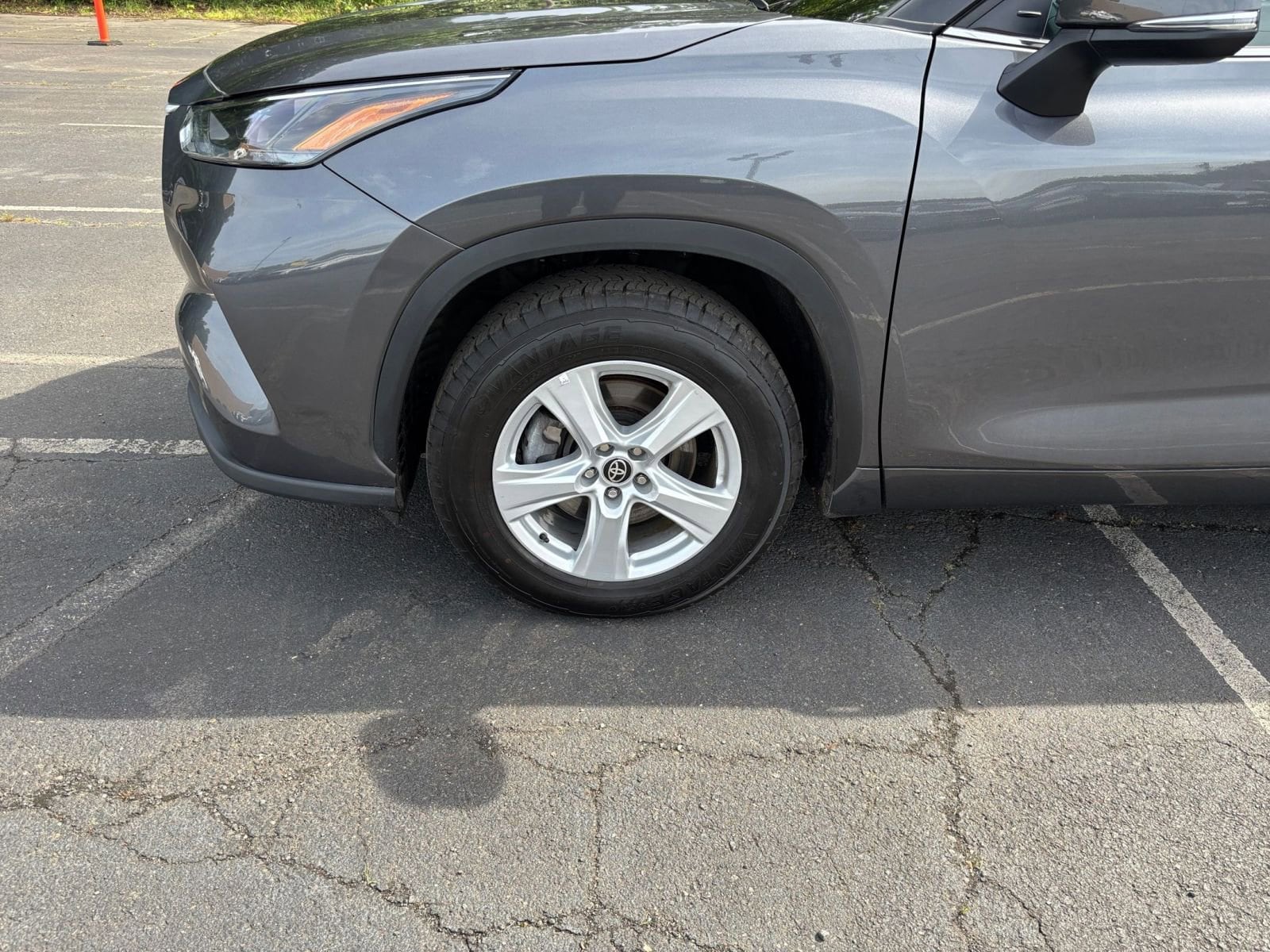 Thumbnail: 2025 Toyota Highlander - 31